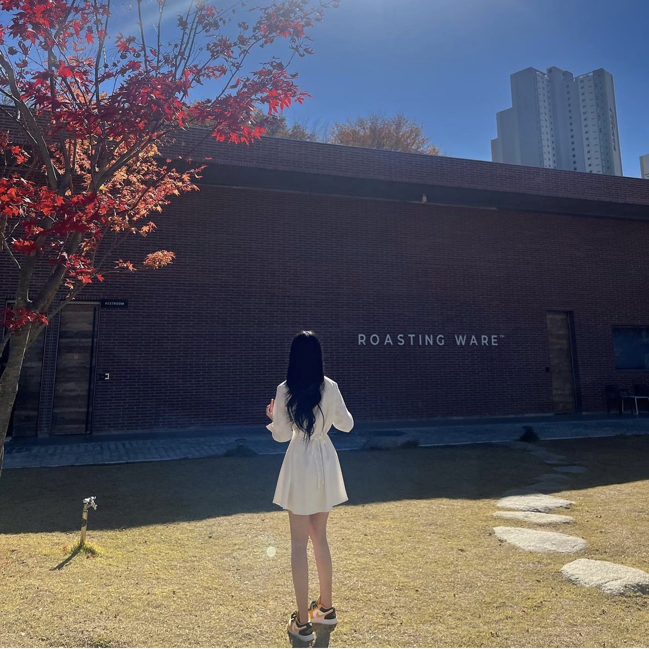 (GS) 조던 1 로우 택시 착용 스타일 - 1