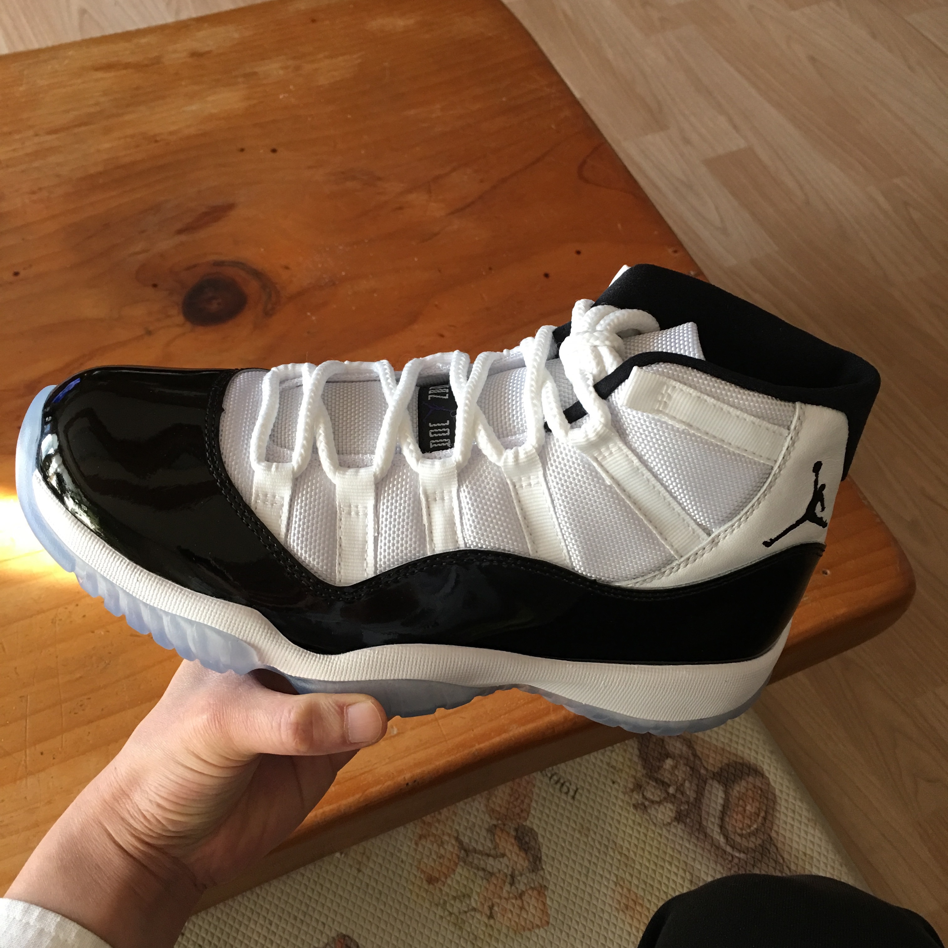 Jordan 11 Retro Concord 2018 착용 스타일 - 1