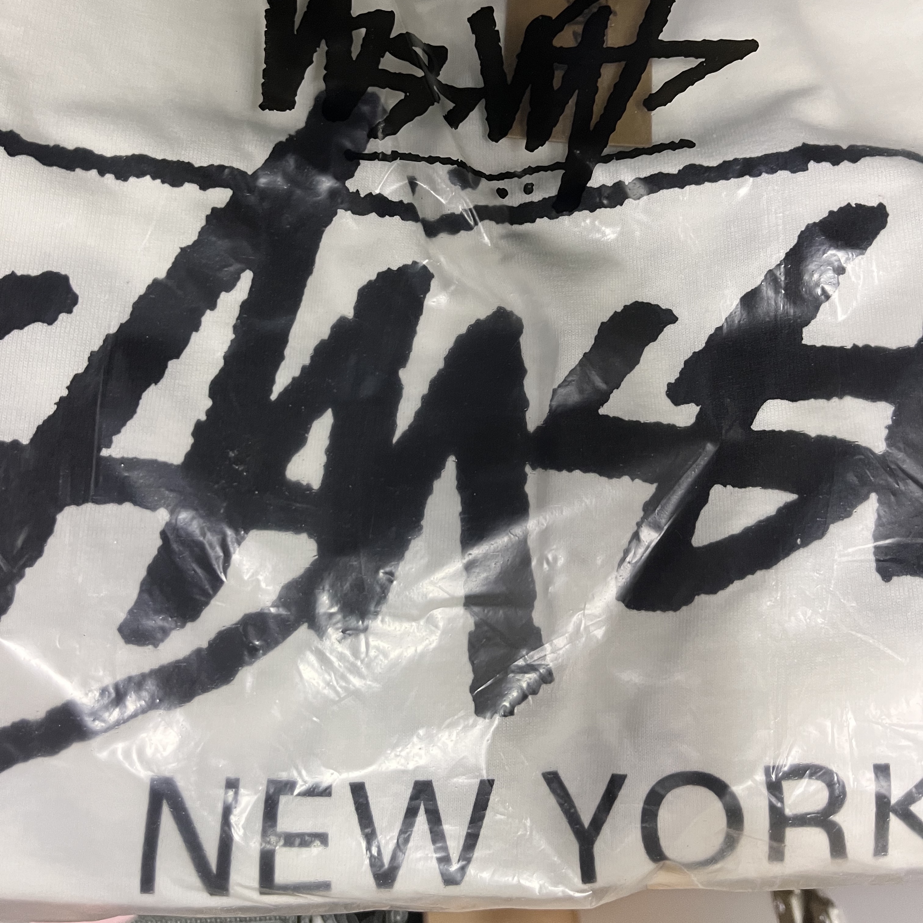 Stussy World Tour T-Shirt White 2023 착용 스타일