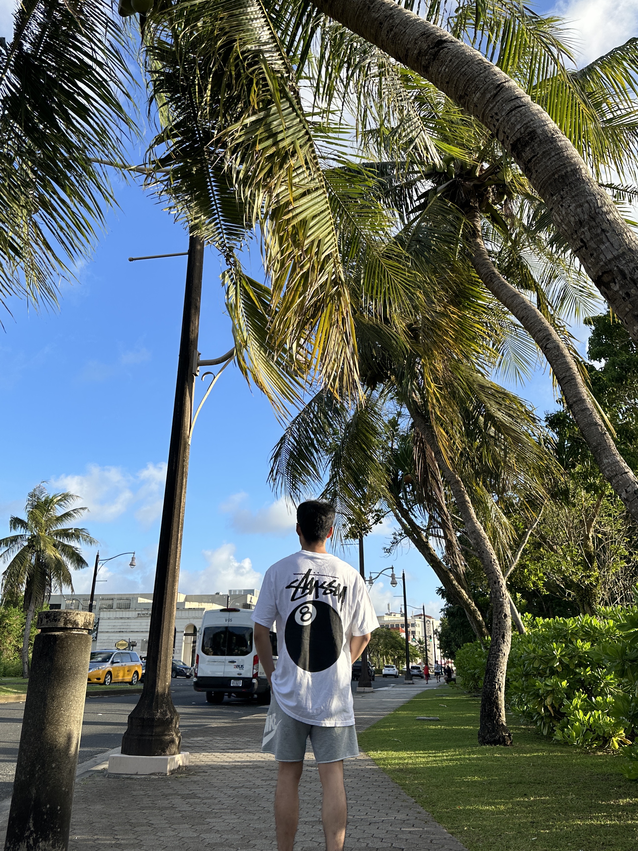 Stussy 8 Ball T-Shirt White - 22SS 착용 스타일