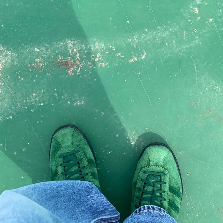 Adidas Tobacco Gruen Dark Green 착용 스타일