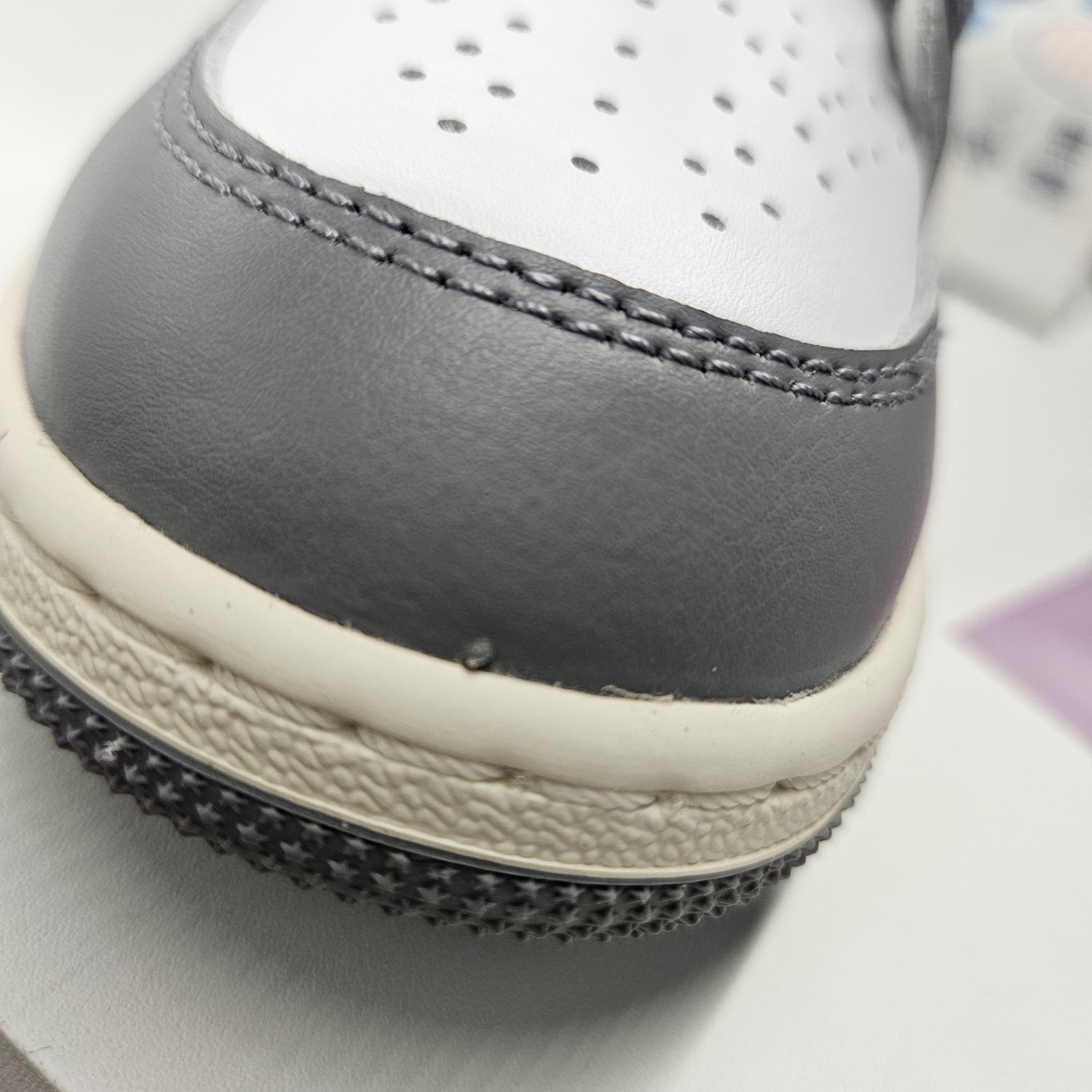 (GS) Jordan 1 Low Stealth and White 착용 스타일
