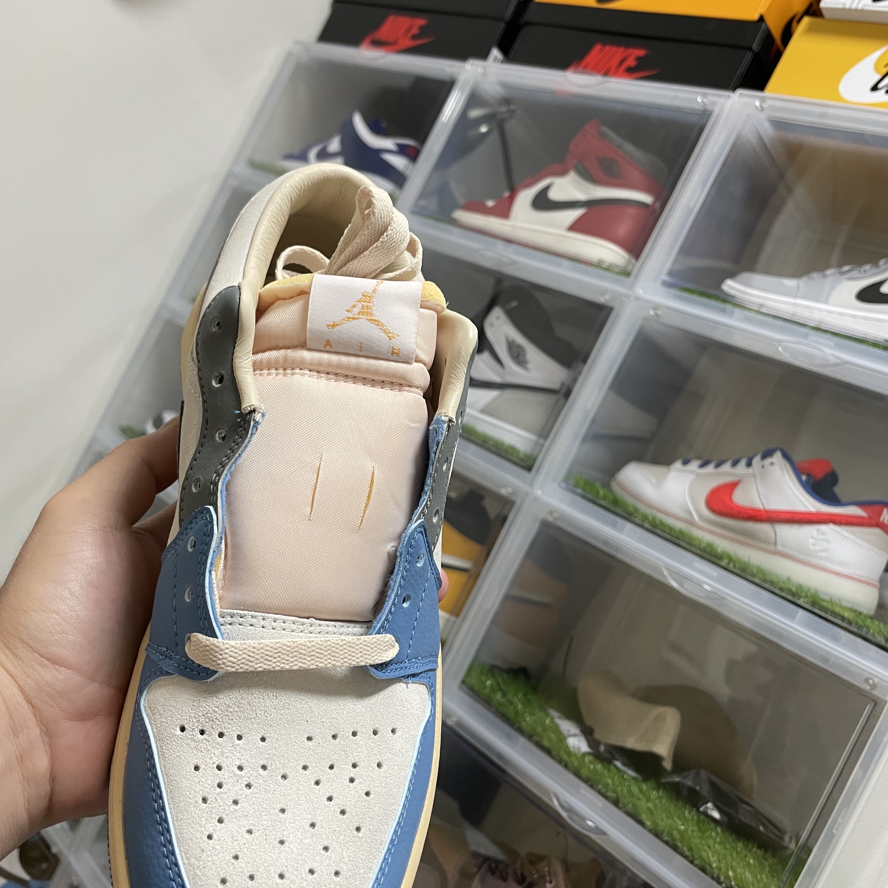 Jordan 1 Low SE Tokyo 96 착용 스타일 - 2