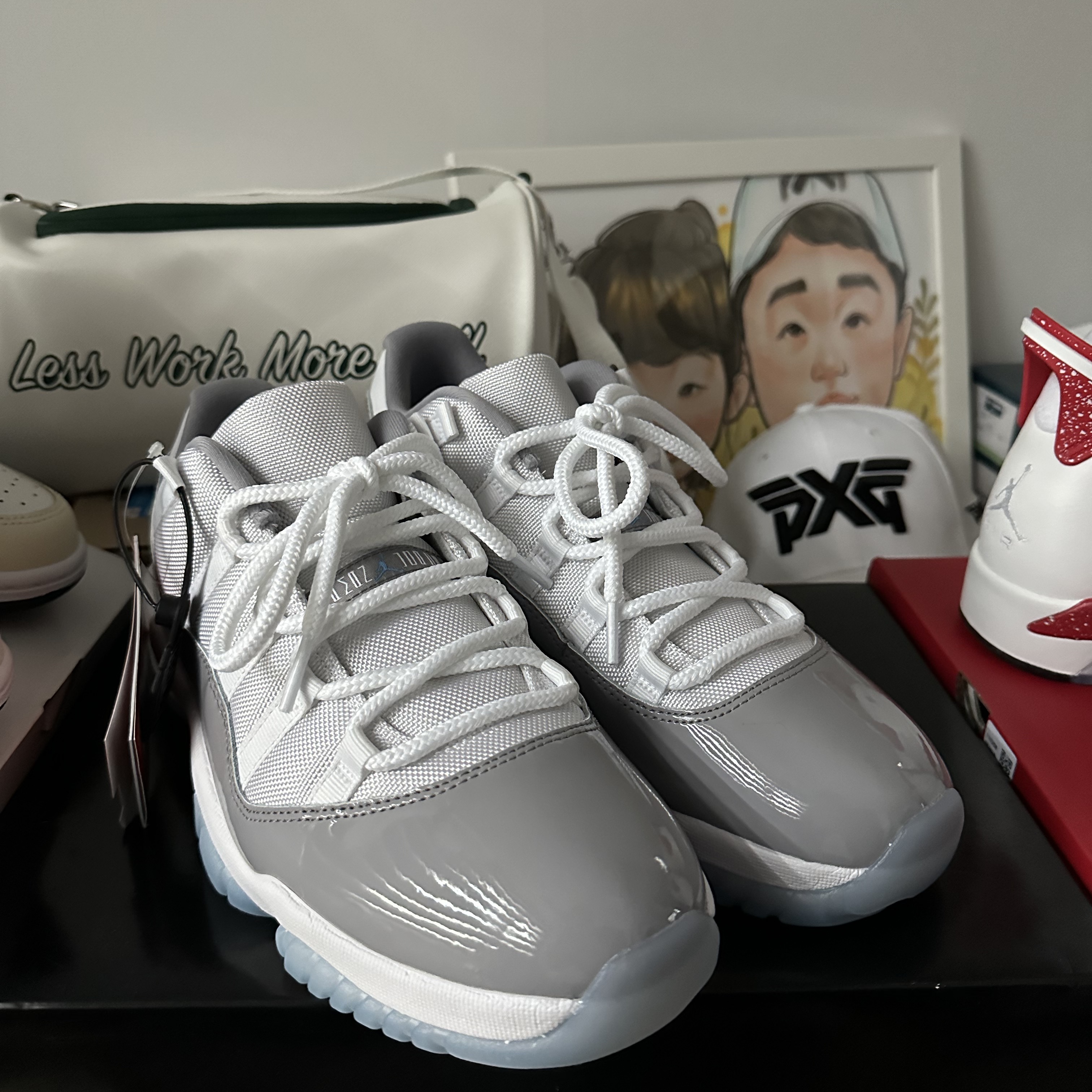 Jordan 11 Retro Low Cement Grey 착용 스타일 - 1
