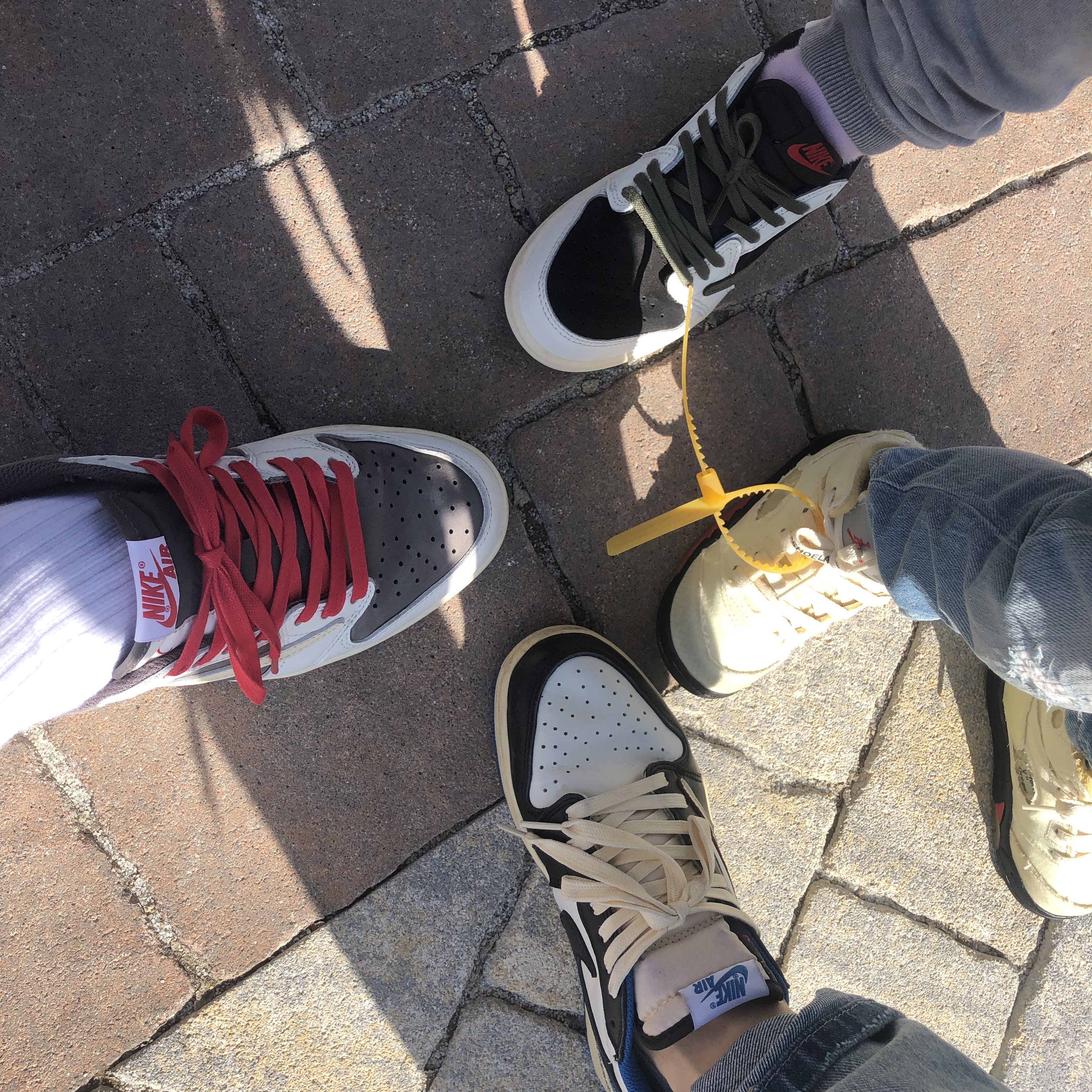 (W) Jordan 1 x Travis Scott Retro Low OG SP Medium Olive, Jordan 1 x Travis Scott Retro Low OG SP Sail and Ridgerock 착용 스타일