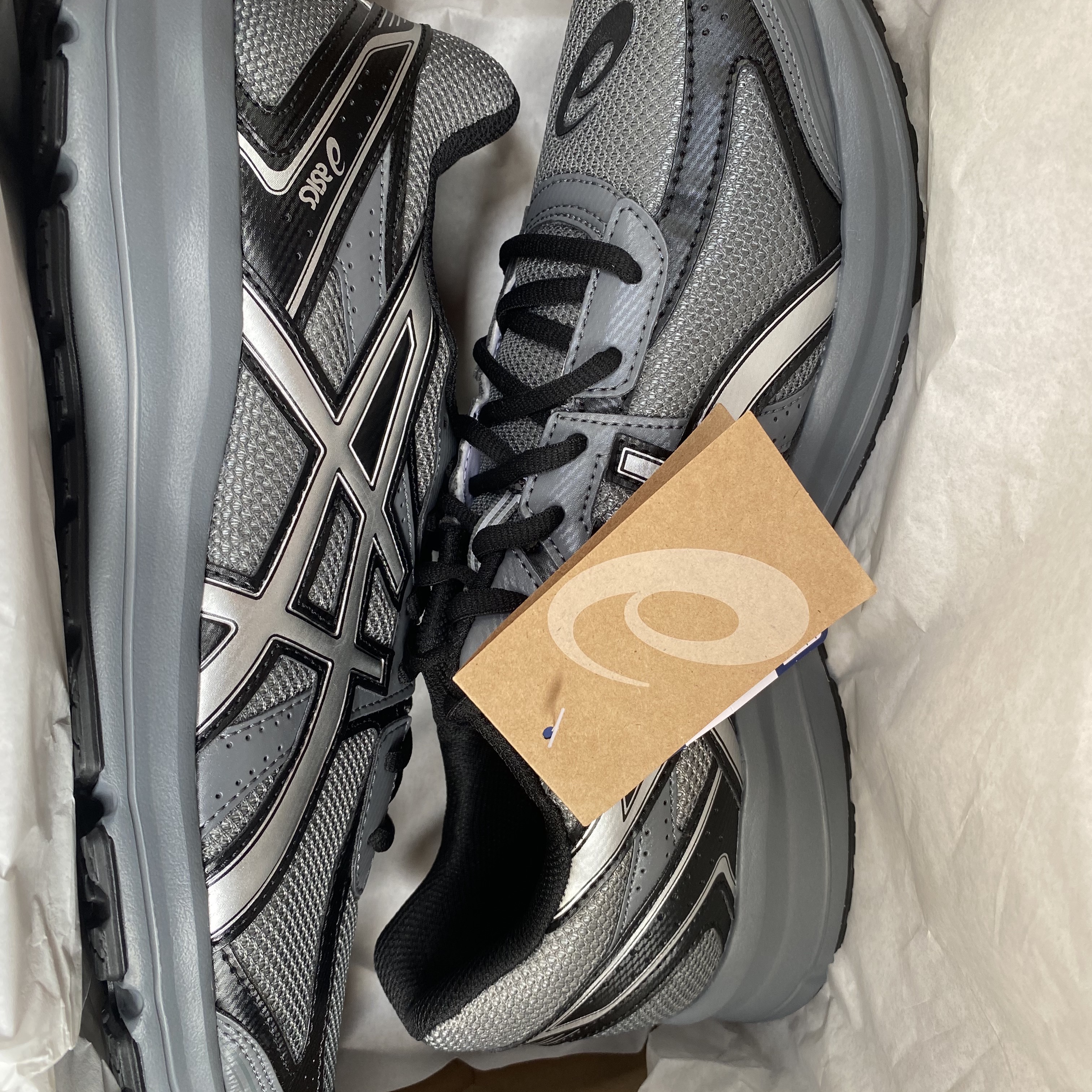 Asics Jog 100 S Steel Grey - 2E Wide 착용 스타일 - 1
