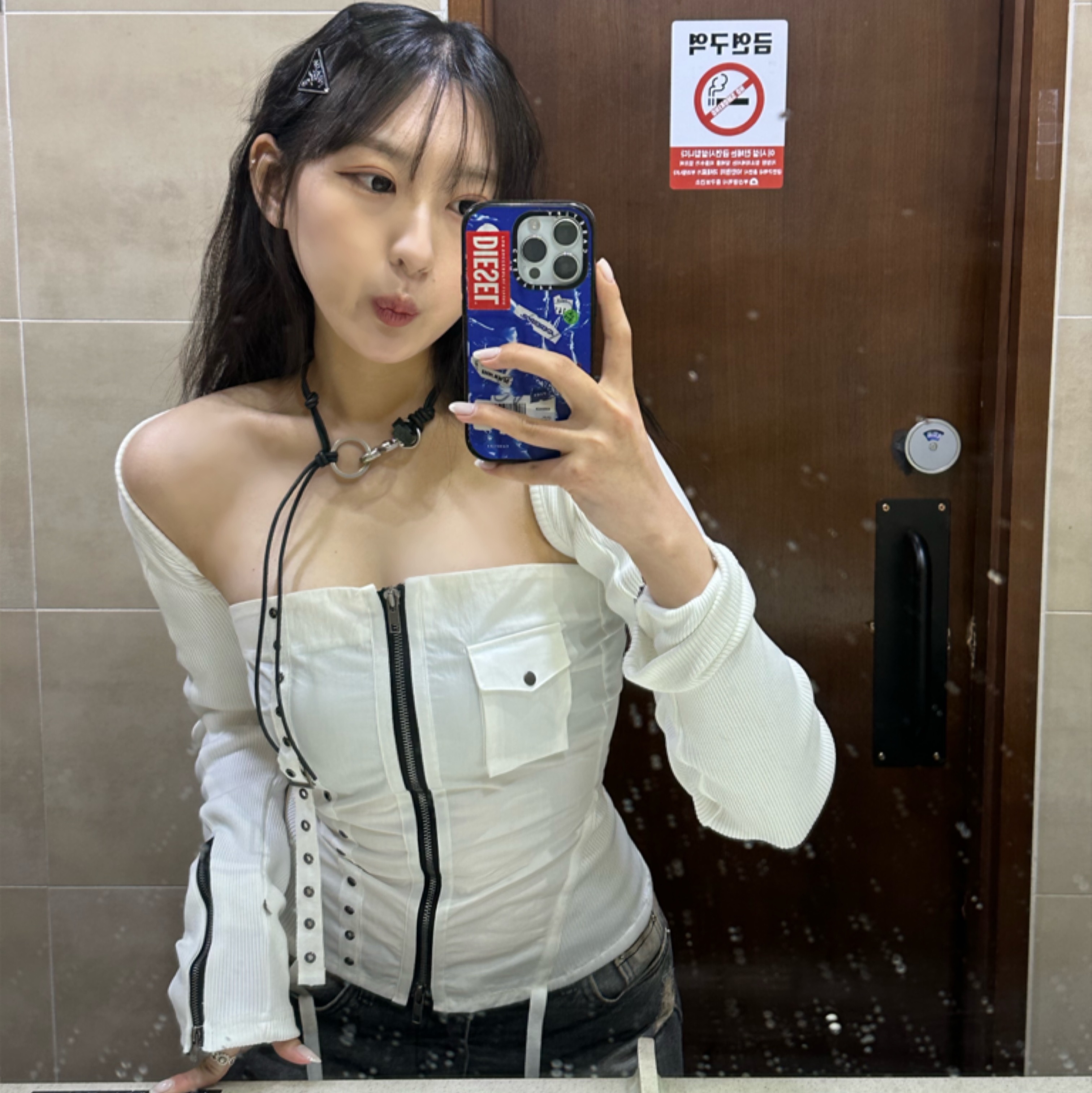 Our Legacy Ladon Leather Keychain Black, (W) Bohemian Seoul Grunge Biker Bustier Ivory 착용 스타일 - 2
