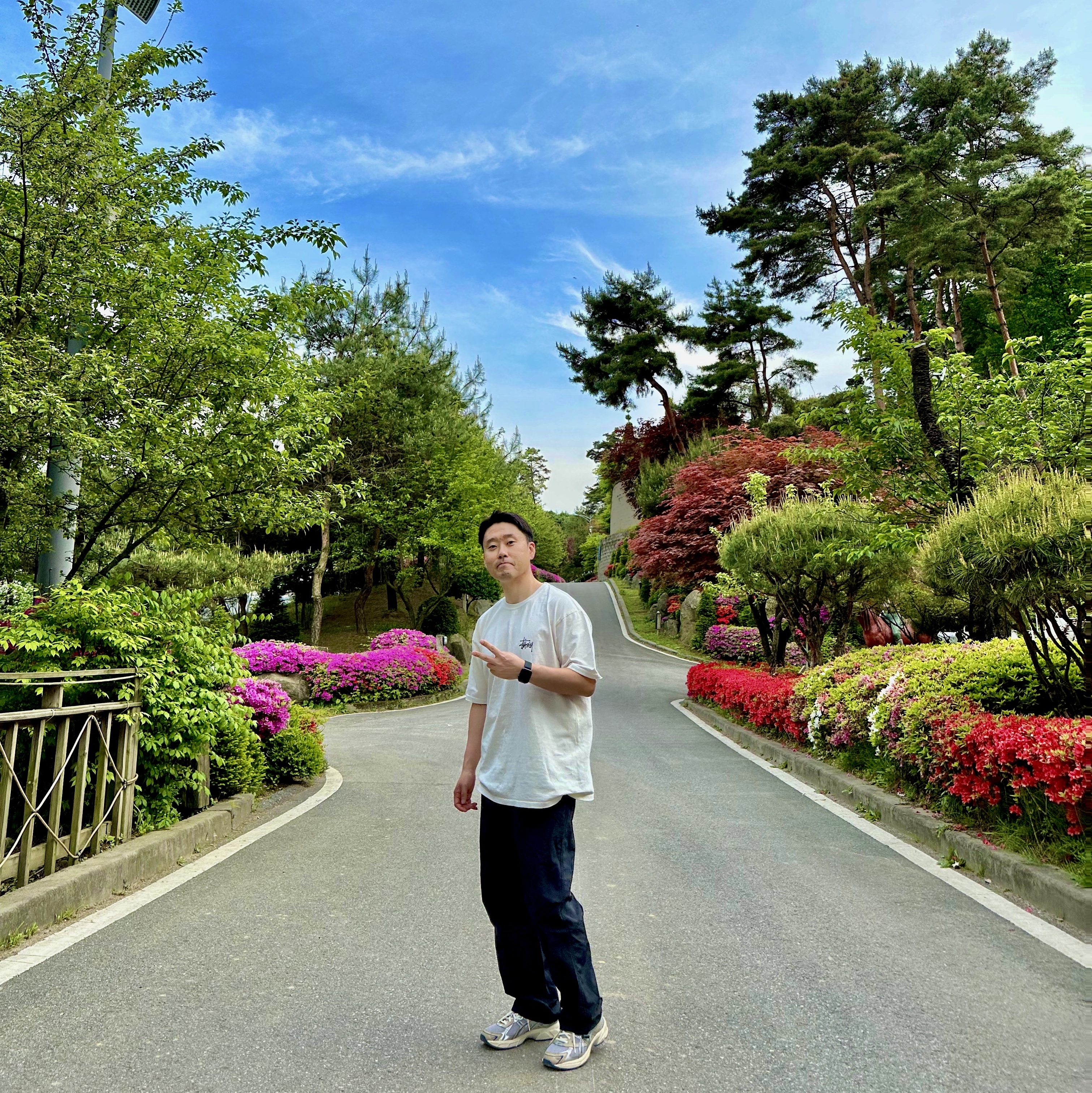 Stussy Basic Stussy Pigment Dyed T-Shirt Natural 2023, Asics Gel-1130 Oyster Grey Pure Silver 착용 스타일 - 1