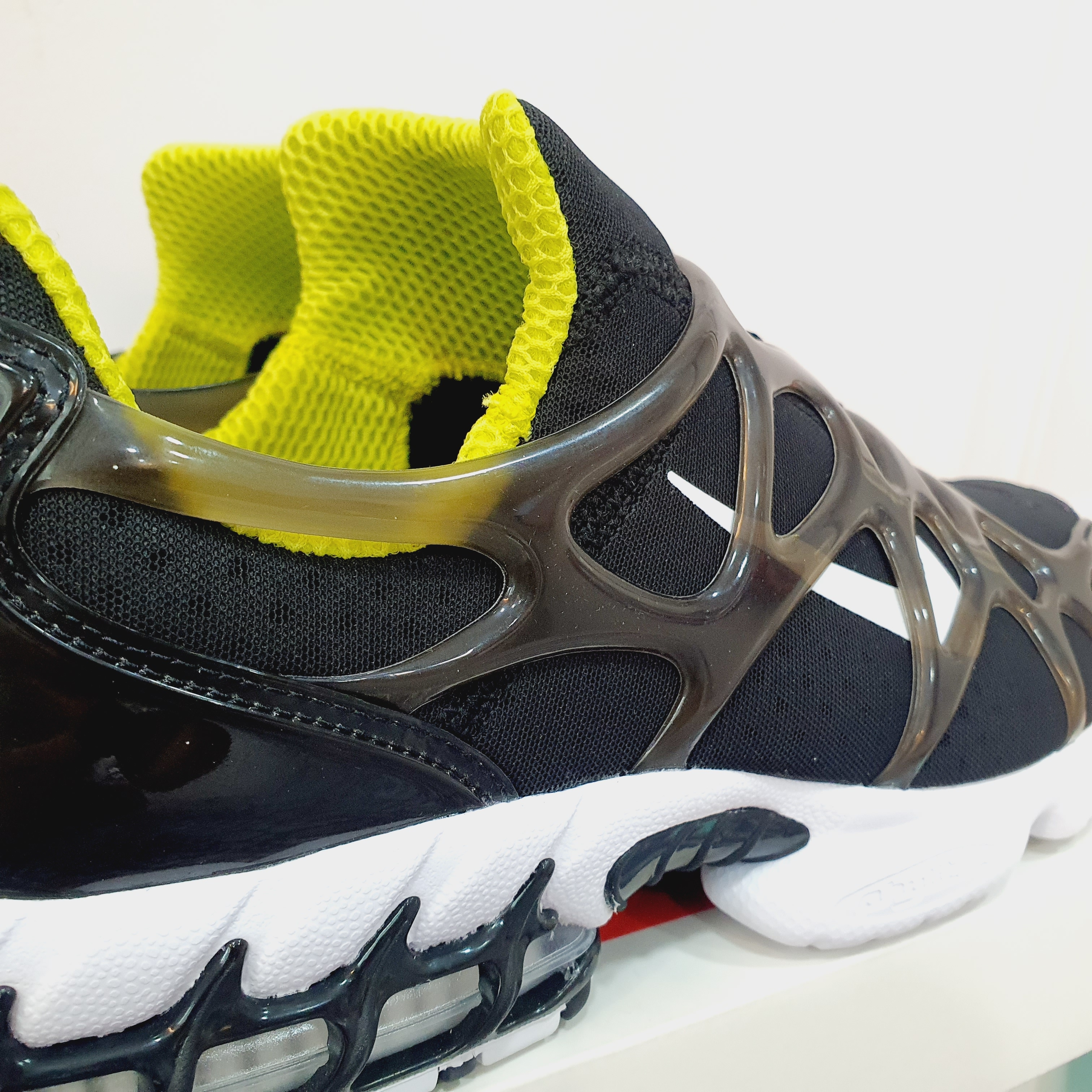 Nike x Stussy Air Zoom Spiridon Kukini Black 착용 스타일