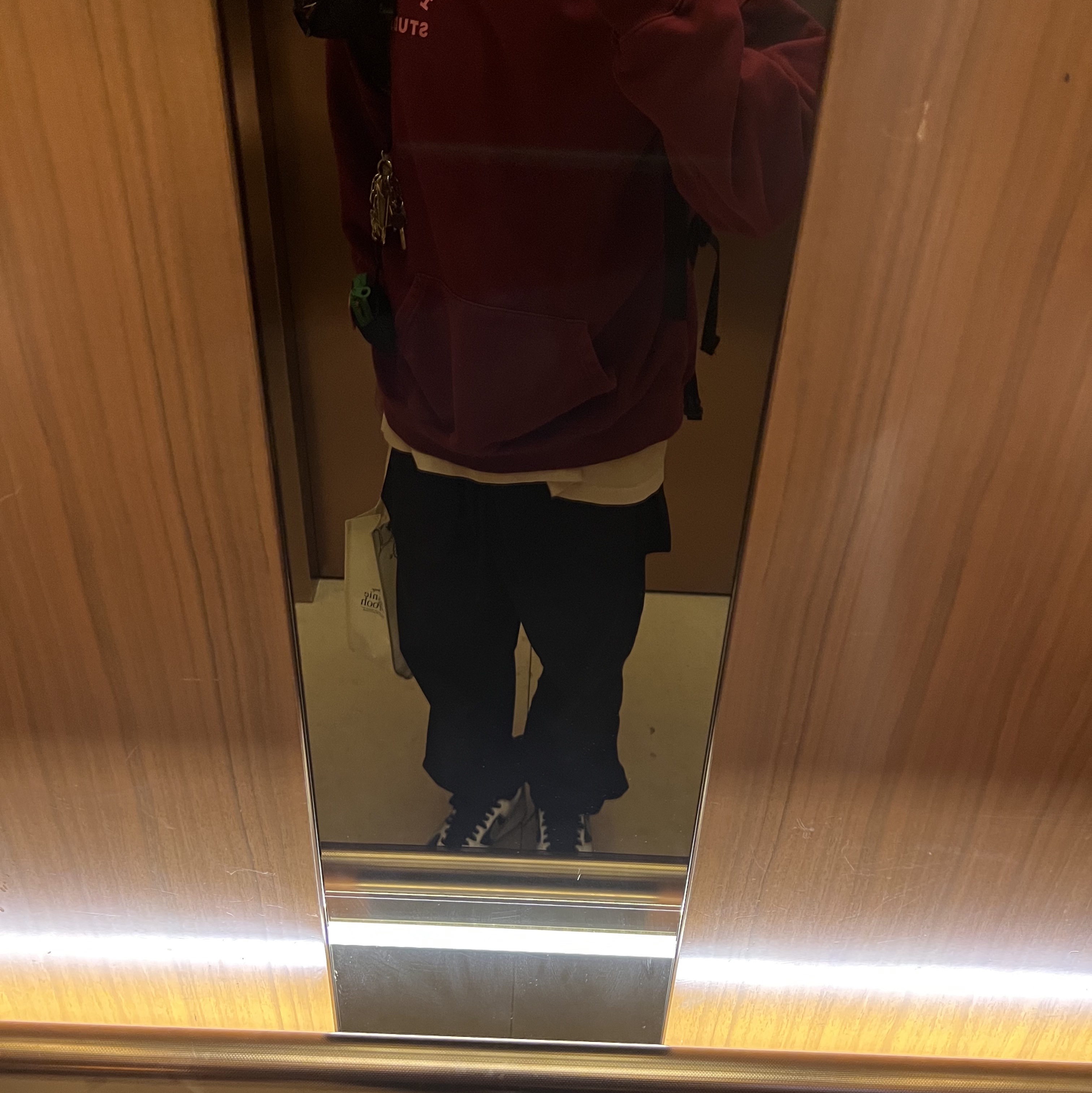 Nike Air Force 1 B Silver Snake, IAB Studio Hoodie Raspberry 착용 스타일