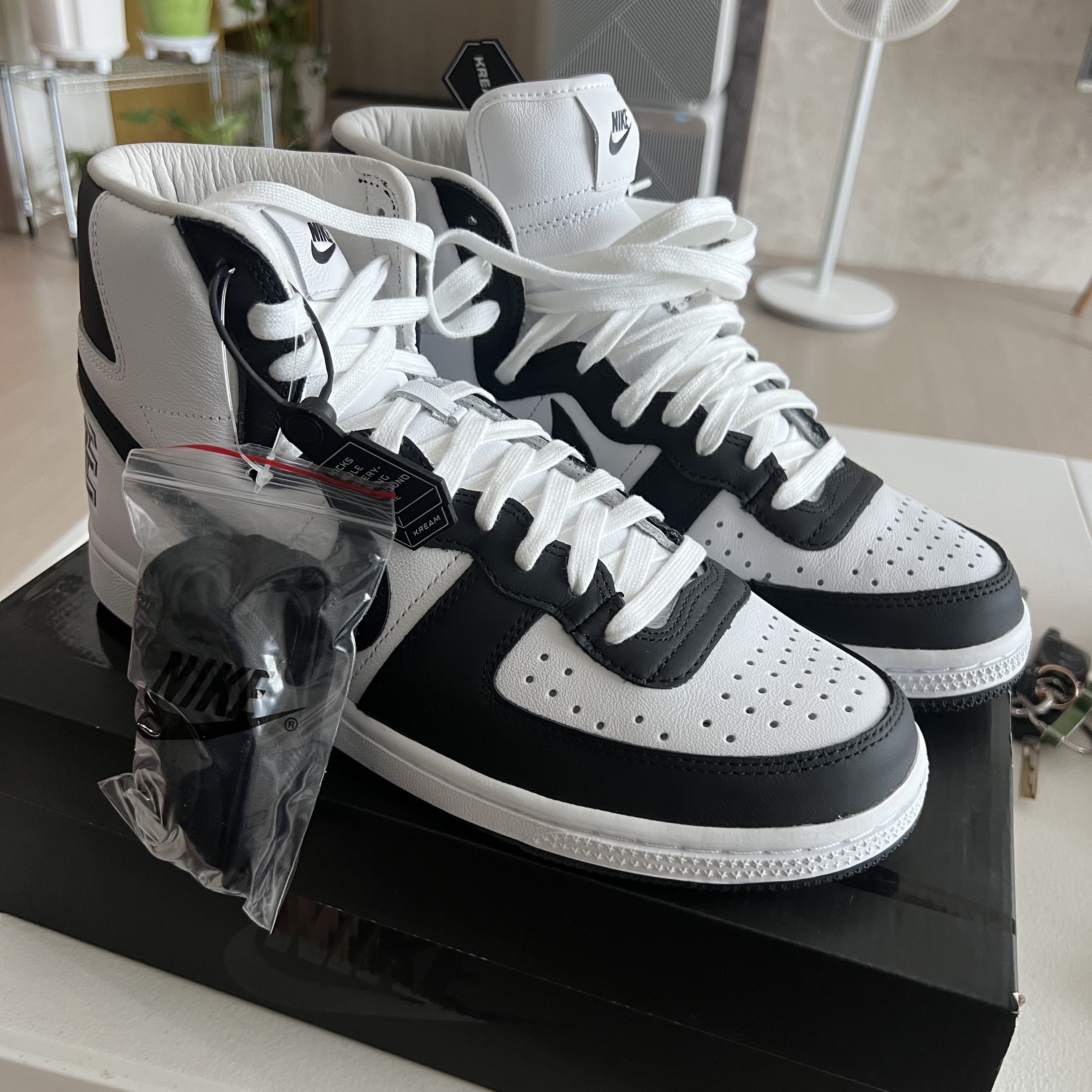 Nike x Comme des Garcons Homme Plus Terminator High Black 착용 스타일 - 1