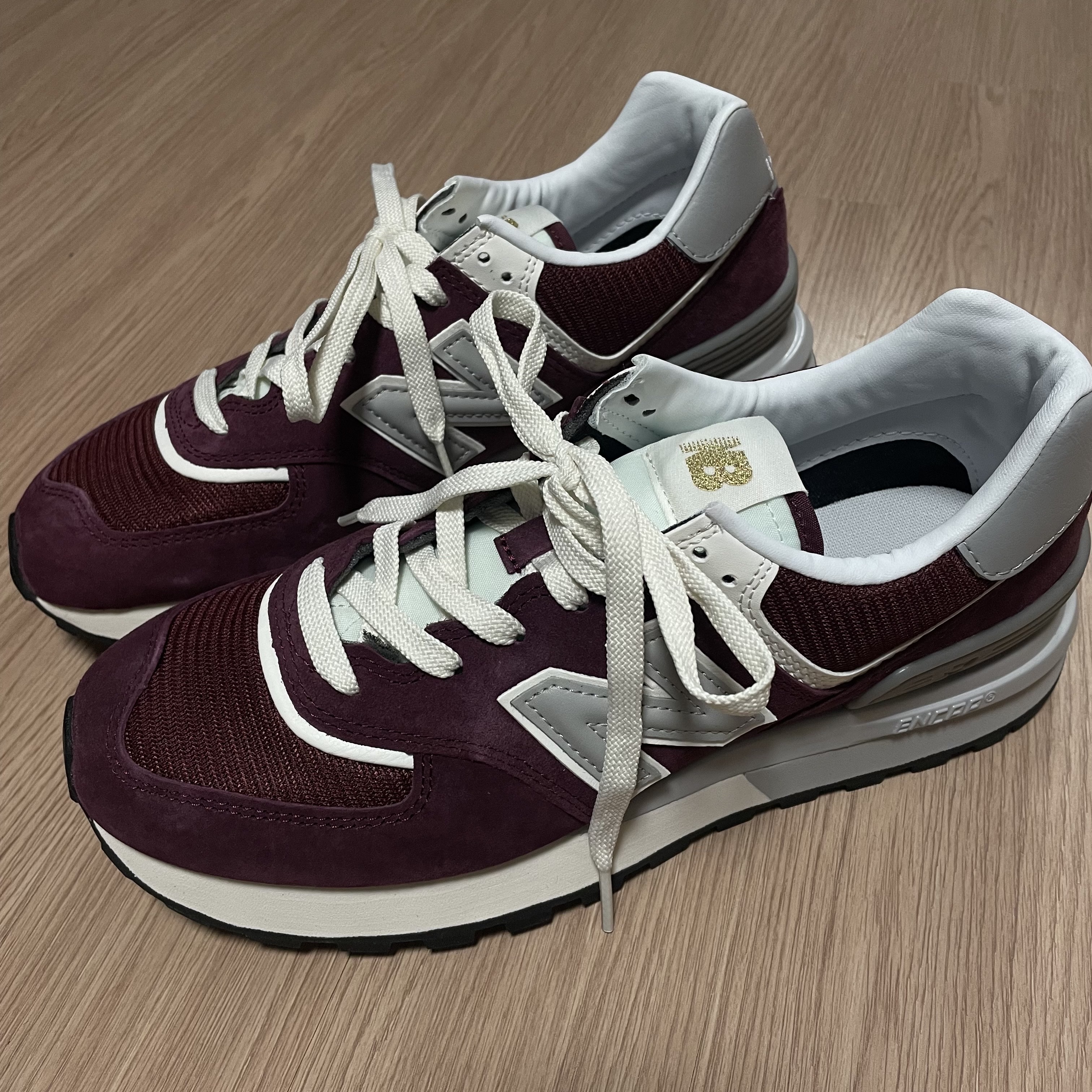 New Balance 574 Legacy Burgundy 착용 스타일