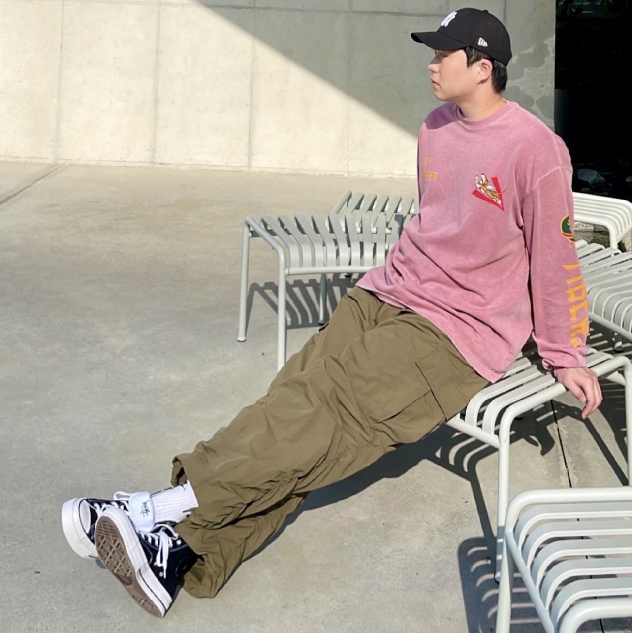 Converse x Stussy Chuck 70 High Black 착용 스타일 - 1