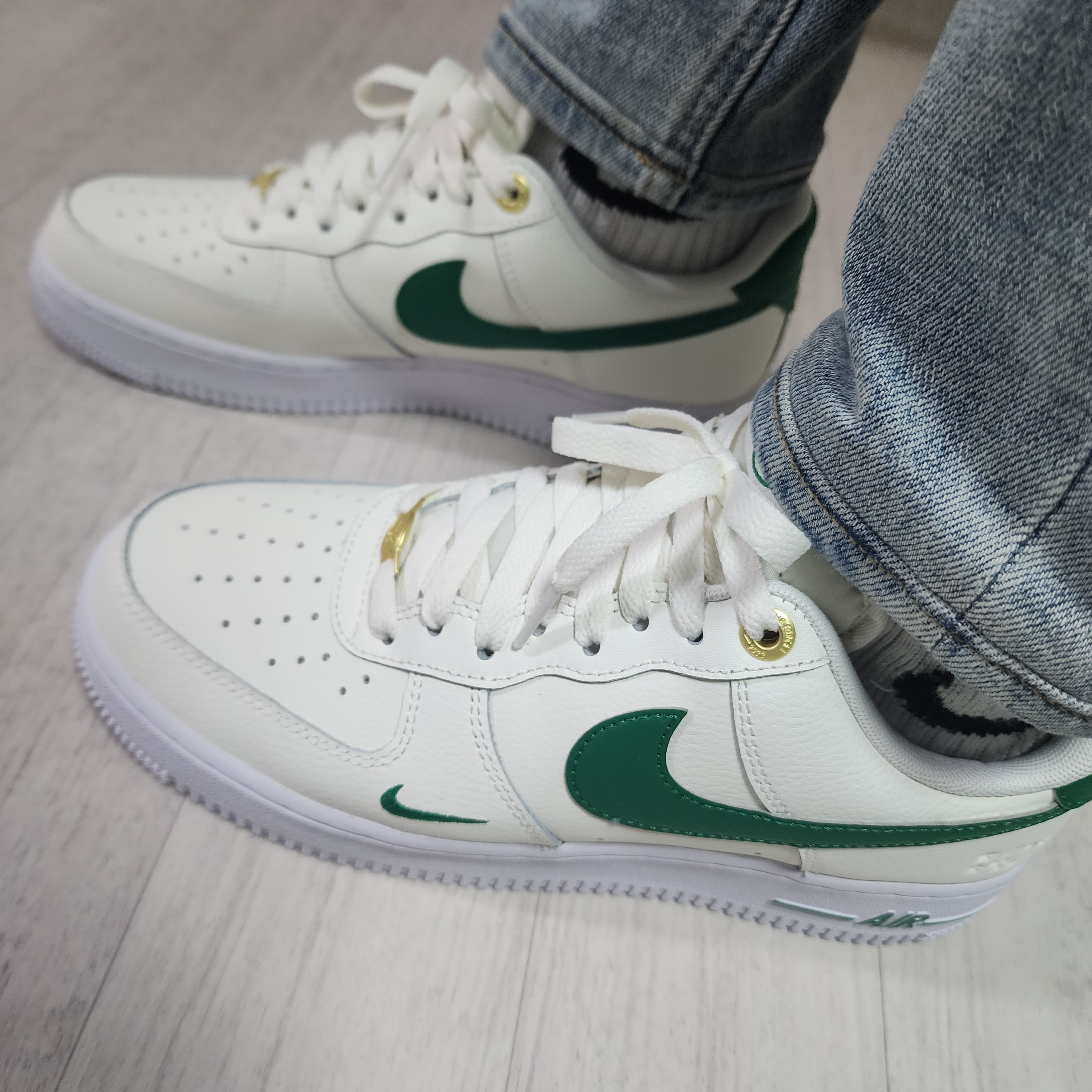 Nike Air Force 1 '07 LV8 40th Anniversary Join Forces Sail Malachite 착용 스타일