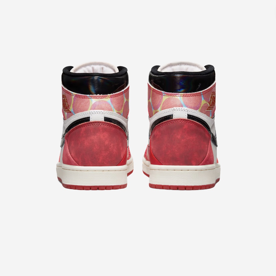 Jordan 1 Retro High Spider-Man Next Chapter 착용 스타일 - 3