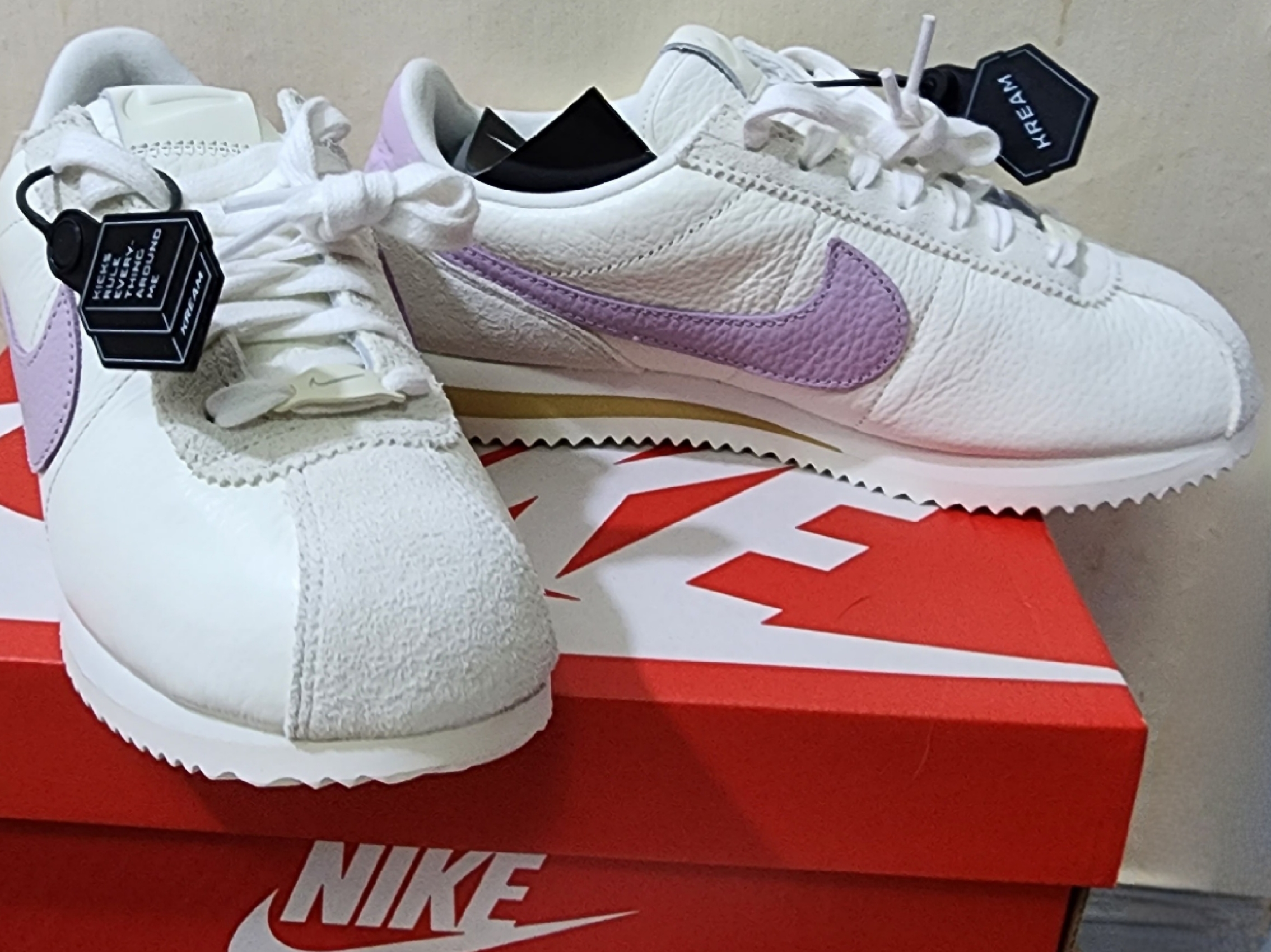 (W) Nike Cortez SE Iced Lilac 착용 스타일