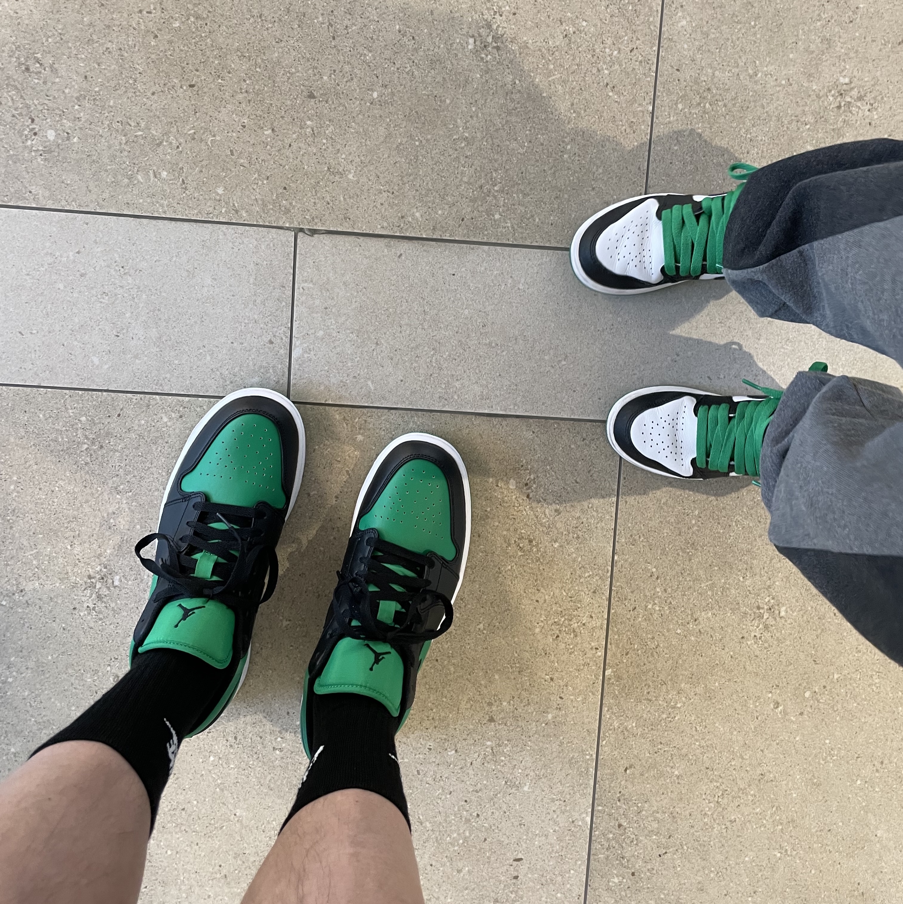 Jordan 1 Low Lucky Green, (PS) Jordan 1 Retro High OG Black and Lucky Green 착용 스타일