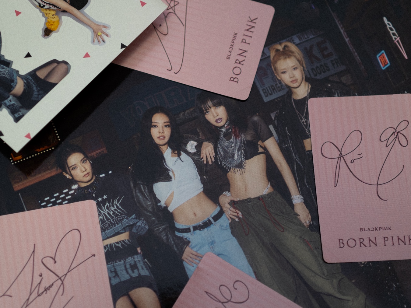 Blackpink 2nd Born Pink Limited Edition LP 착용 스타일 - 2