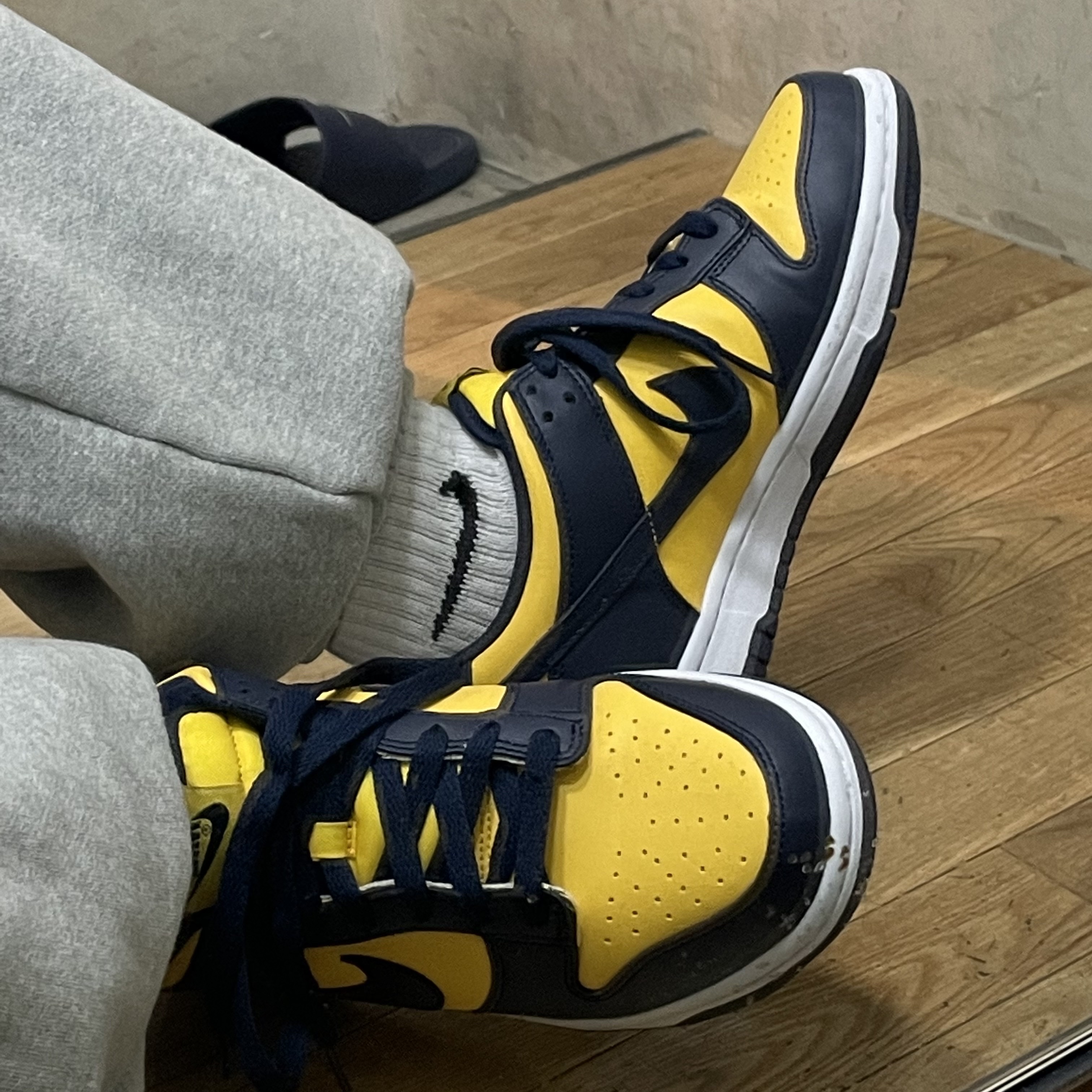 (W) Nike Dunk Low Next Nature Gym Red, (GS) Nike Dunk Low Varsity Maize 착용 스타일 - 2