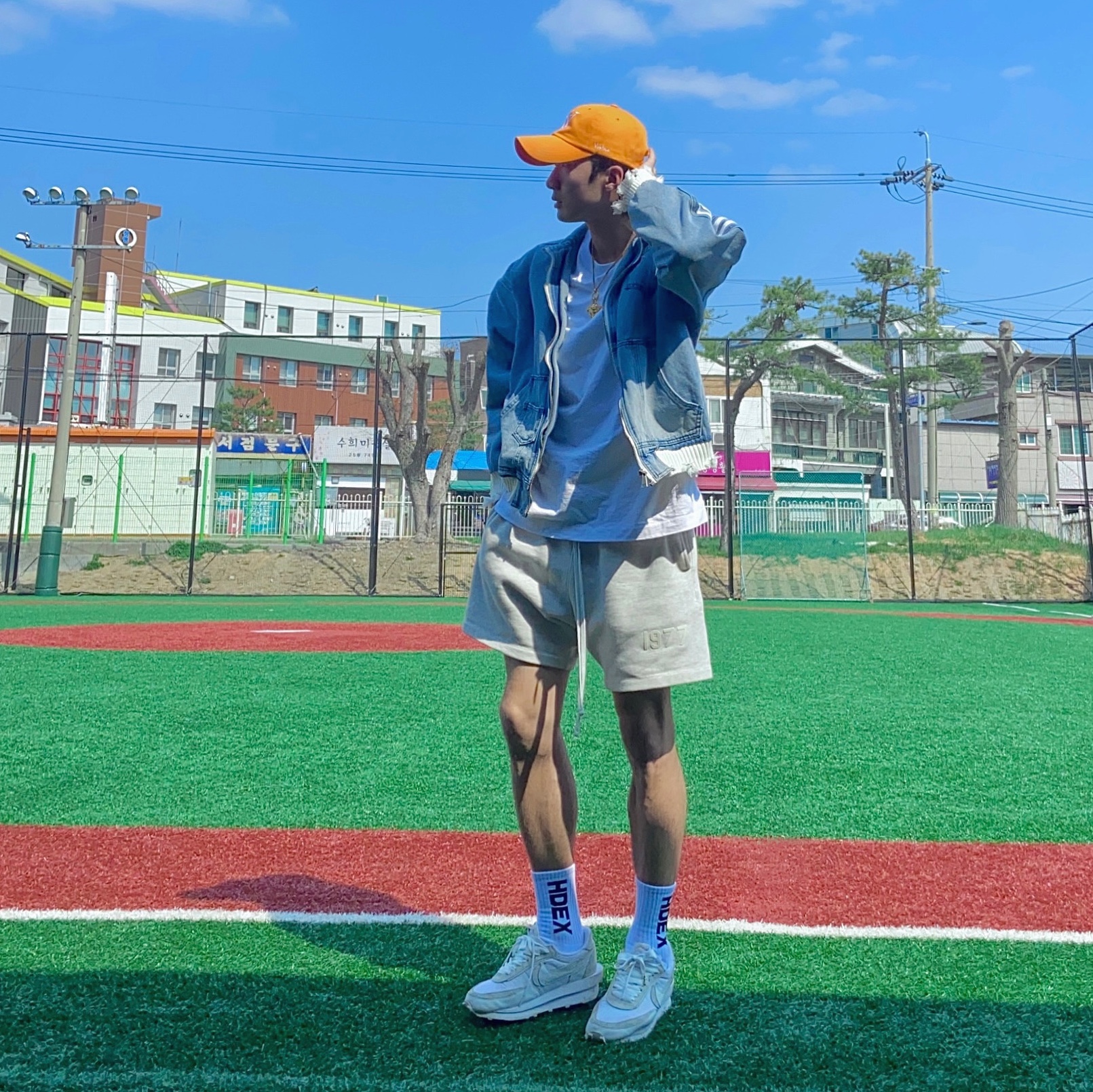Nike x Sacai LDWaffle White Nylon, Essentials 1977 Shorts Light Oatmeal - 22SS 착용 스타일