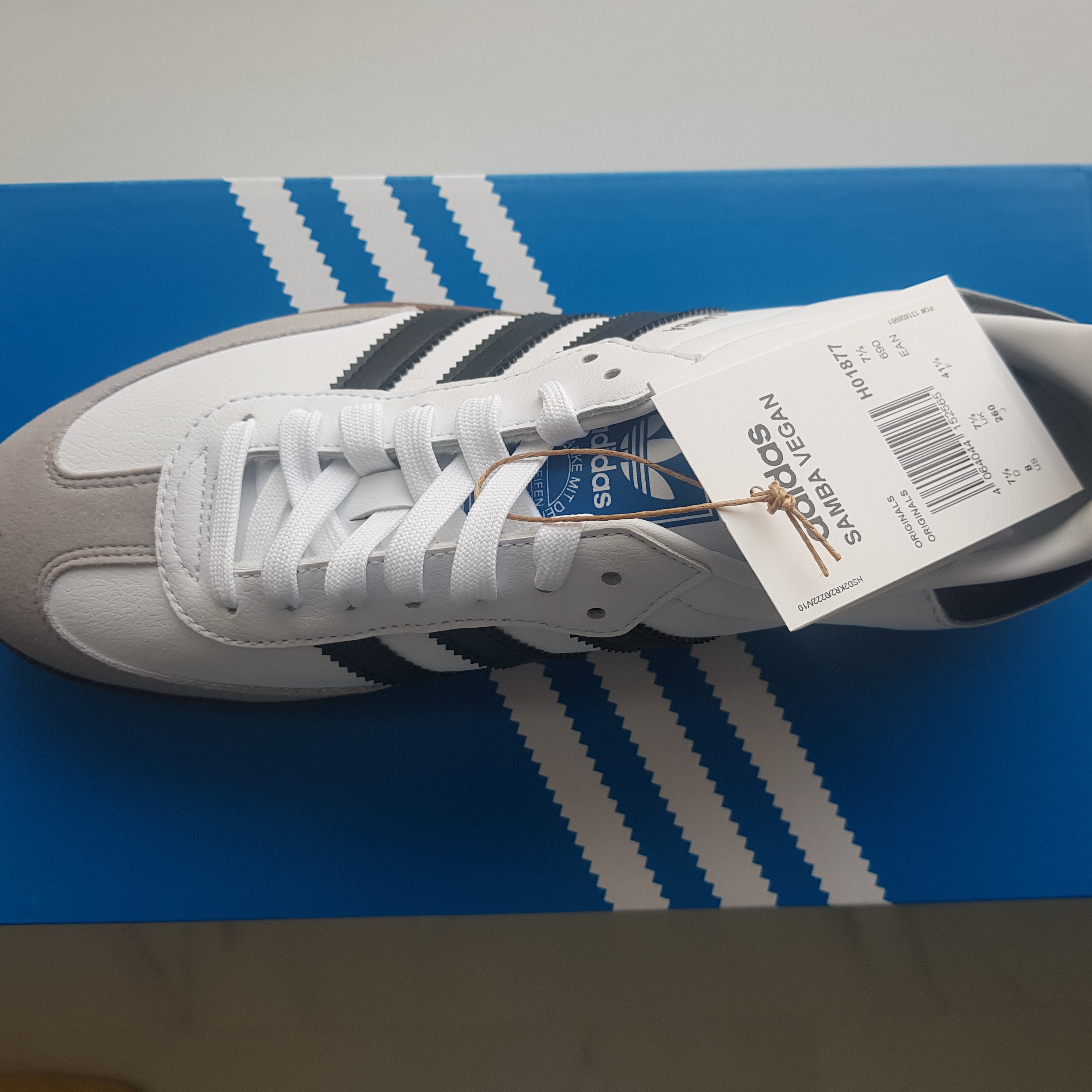 Adidas Samba Vegan White Black 착용 스타일 - 1