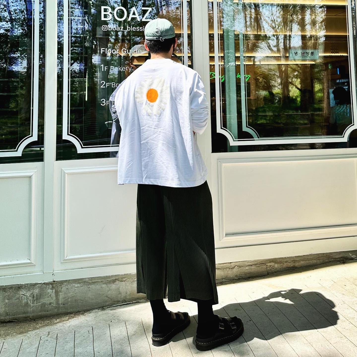 Nike x Peaceminusone LS T-Shirt White (DR0098-100) 착용 스타일 - 1