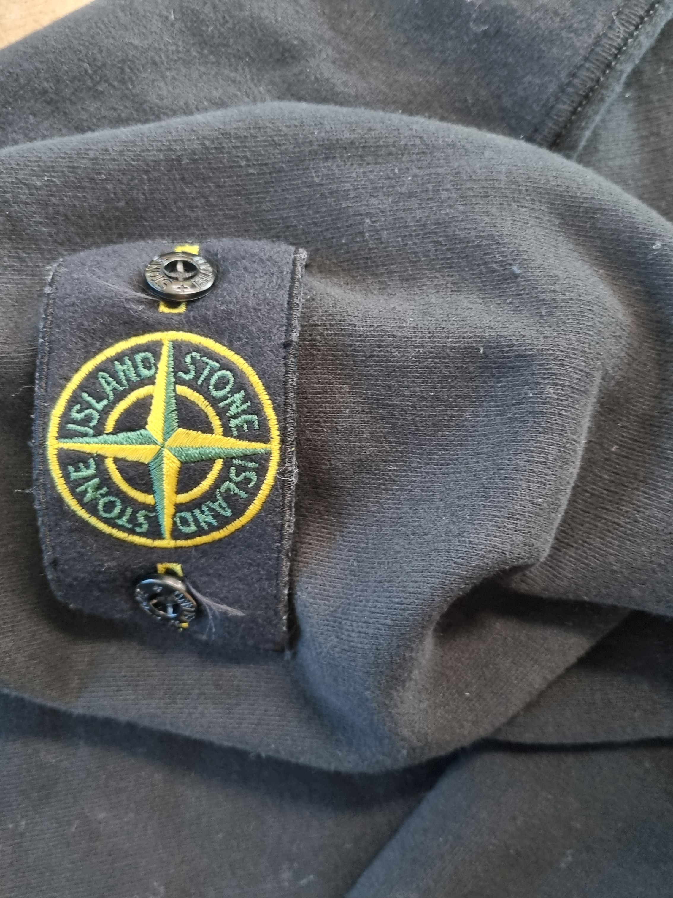Stone Island 63020 Crewneck Sweatshirt Black - 22FW 착용 스타일