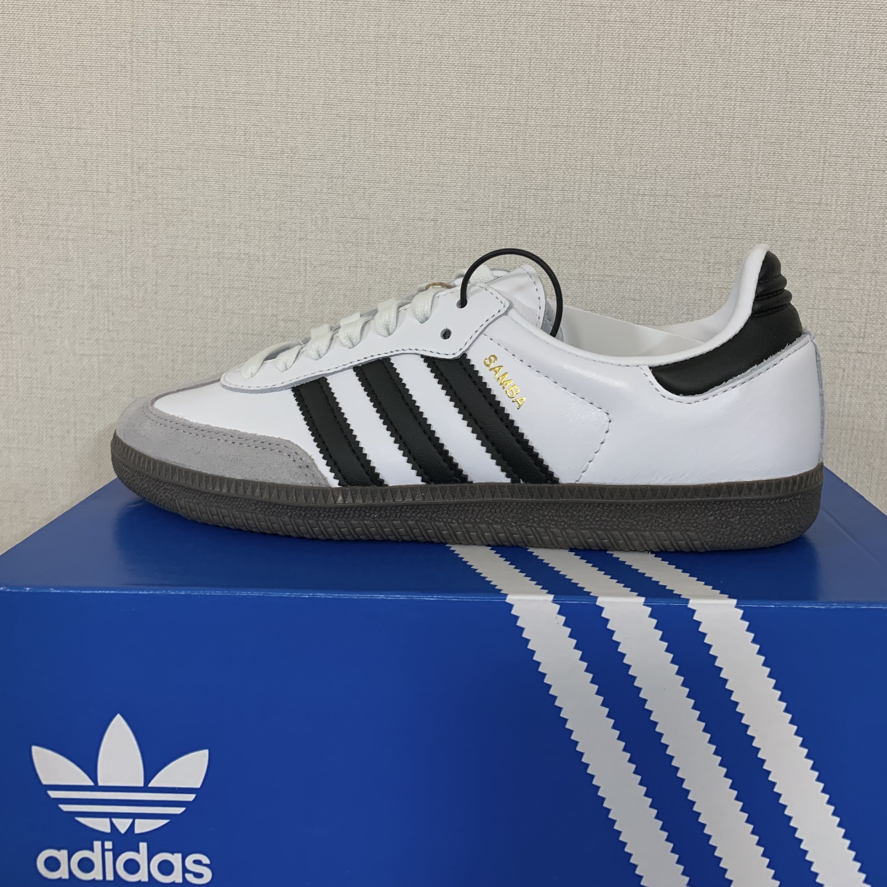 Adidas Samba OG Cloud White 착용 스타일