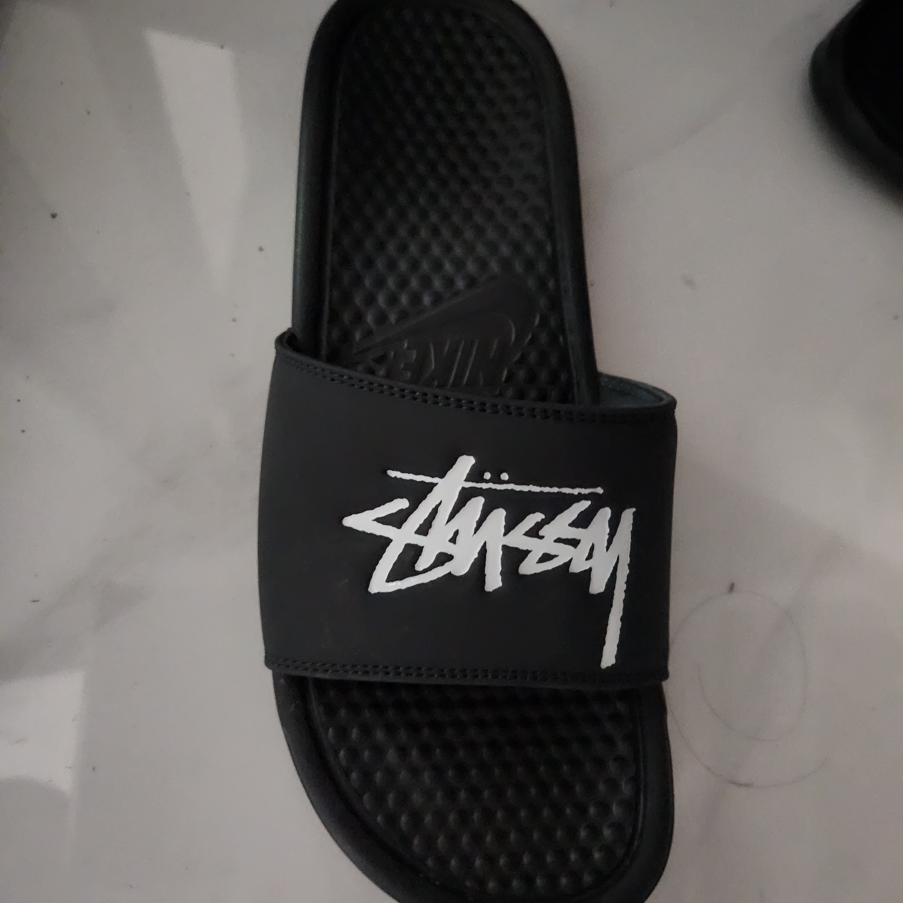 Nike x Stussy Benassi Slide Off Noir 착용 스타일