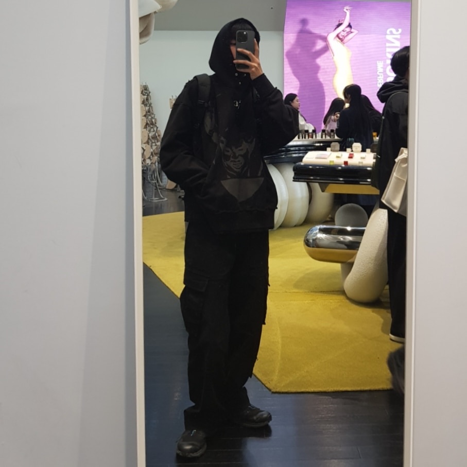 Thug Club Satan Hoodie Sweat Black, Salomon XT-6 ADV Black 착용 스타일