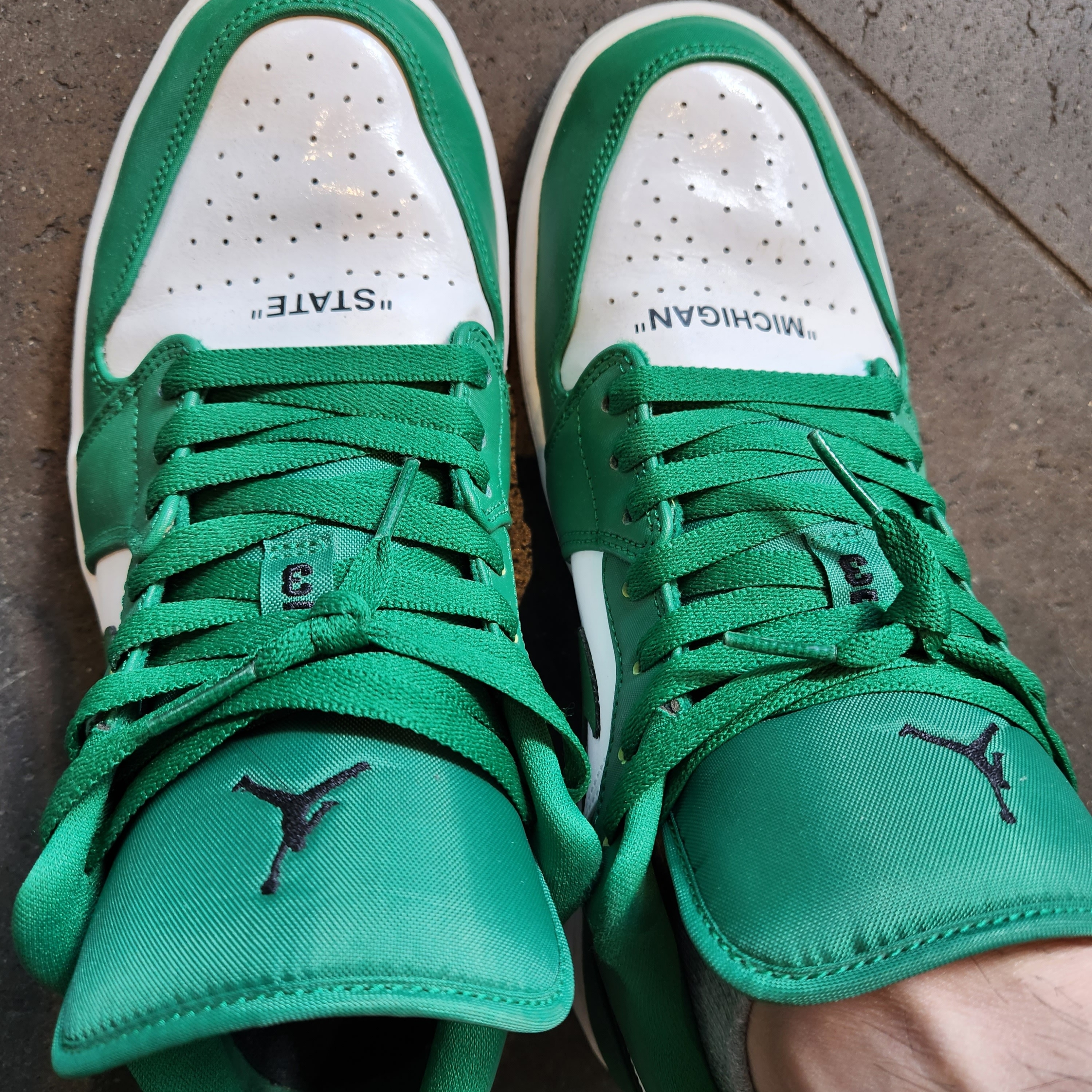 Jordan 1 Low Pine Green 착용 스타일 - 2