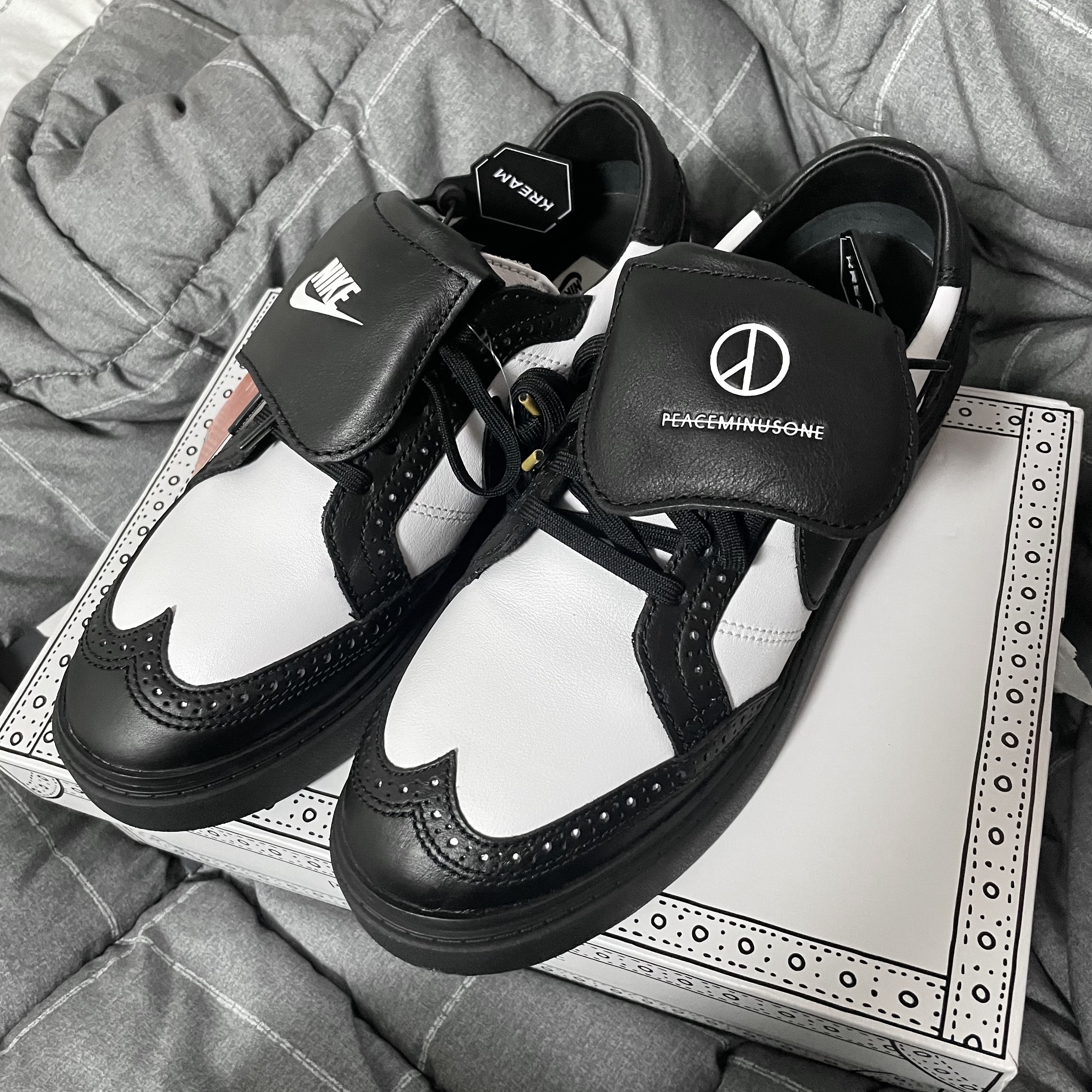 Nike x Peaceminusone Kwondo1 Black and White 착용 스타일 - 1
