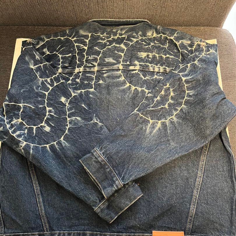 Supreme Shibori Denim Trucker Jacket Rigid Indigo - 23SS 착용 스타일