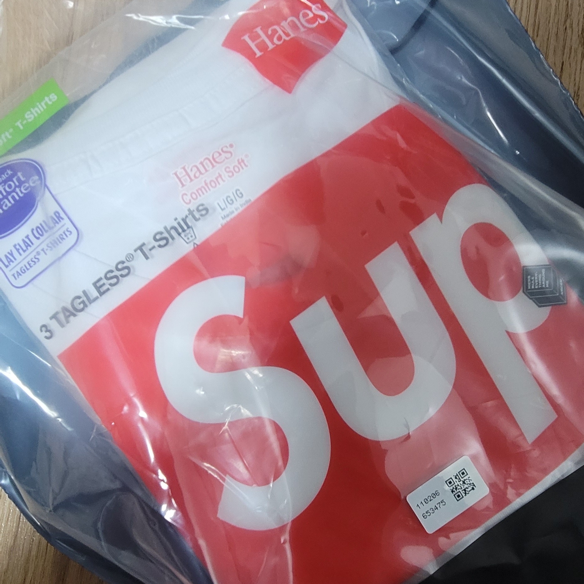 Supreme Hanes Tagless T-Shirt White (3 Pack) 착용 스타일