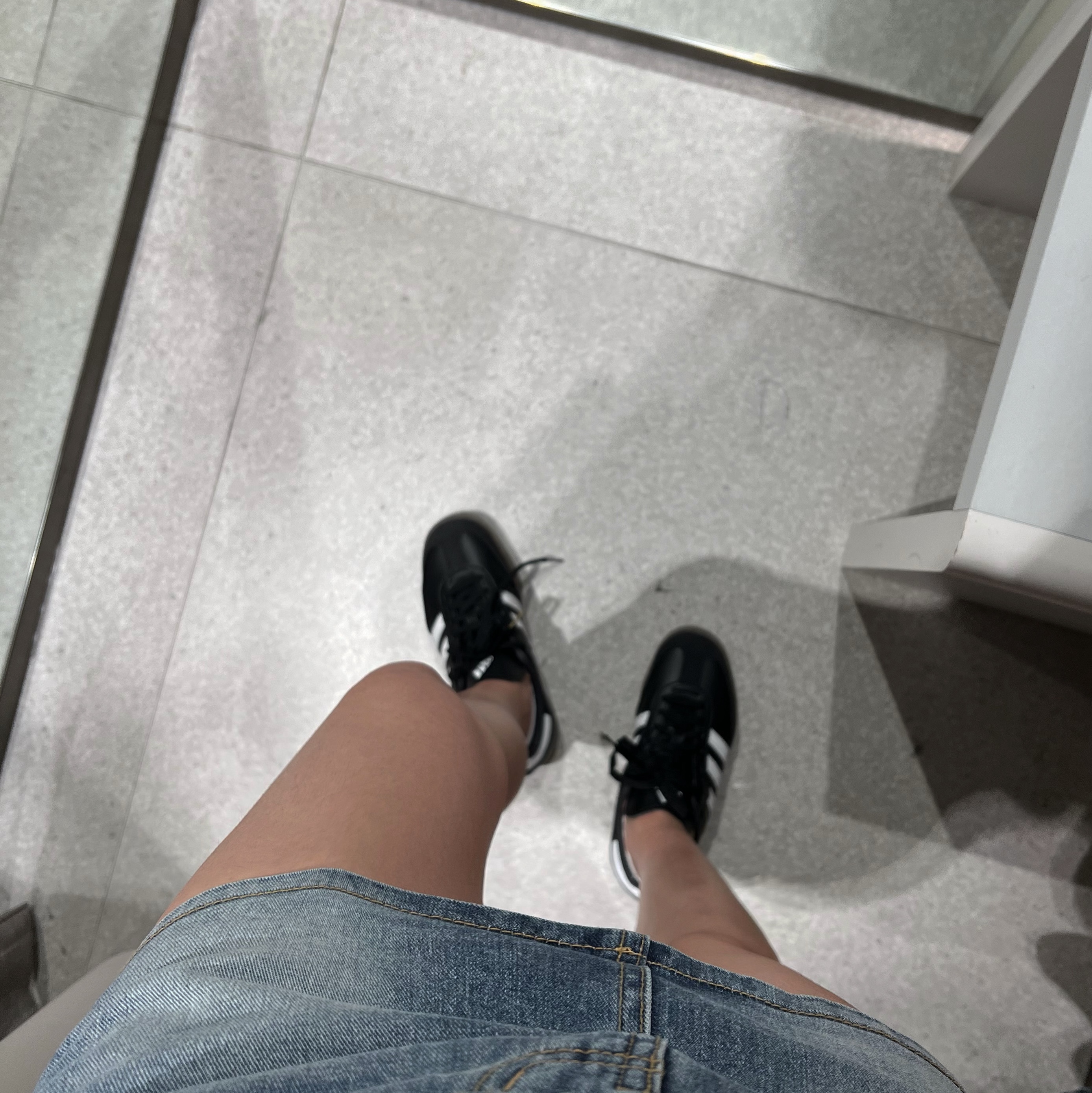Adidas Velosamba Vegan Cycling Core Black 착용 스타일