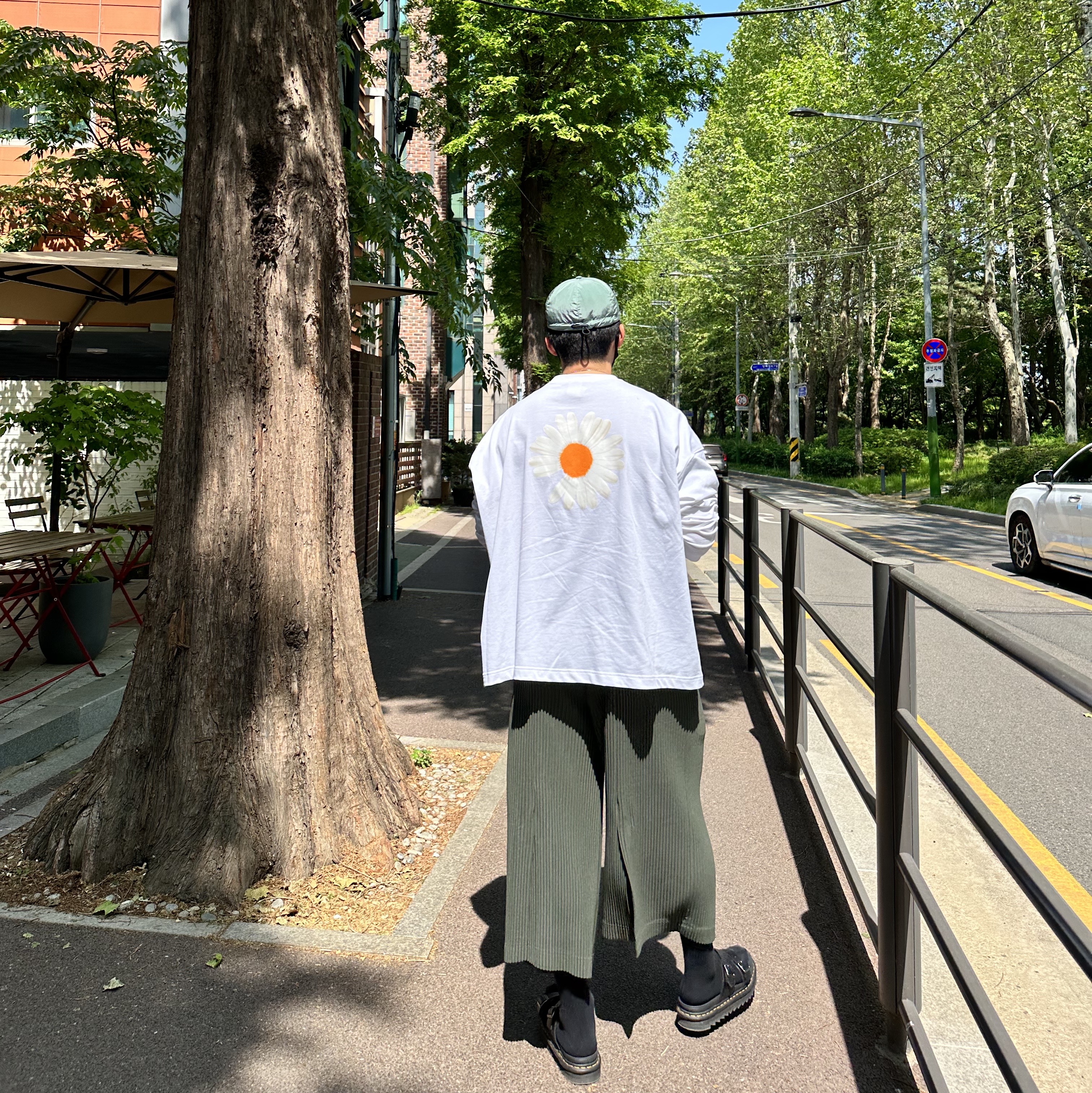 Nike x Peaceminusone LS T-Shirt White (DR0098-100) 착용 스타일 - 3