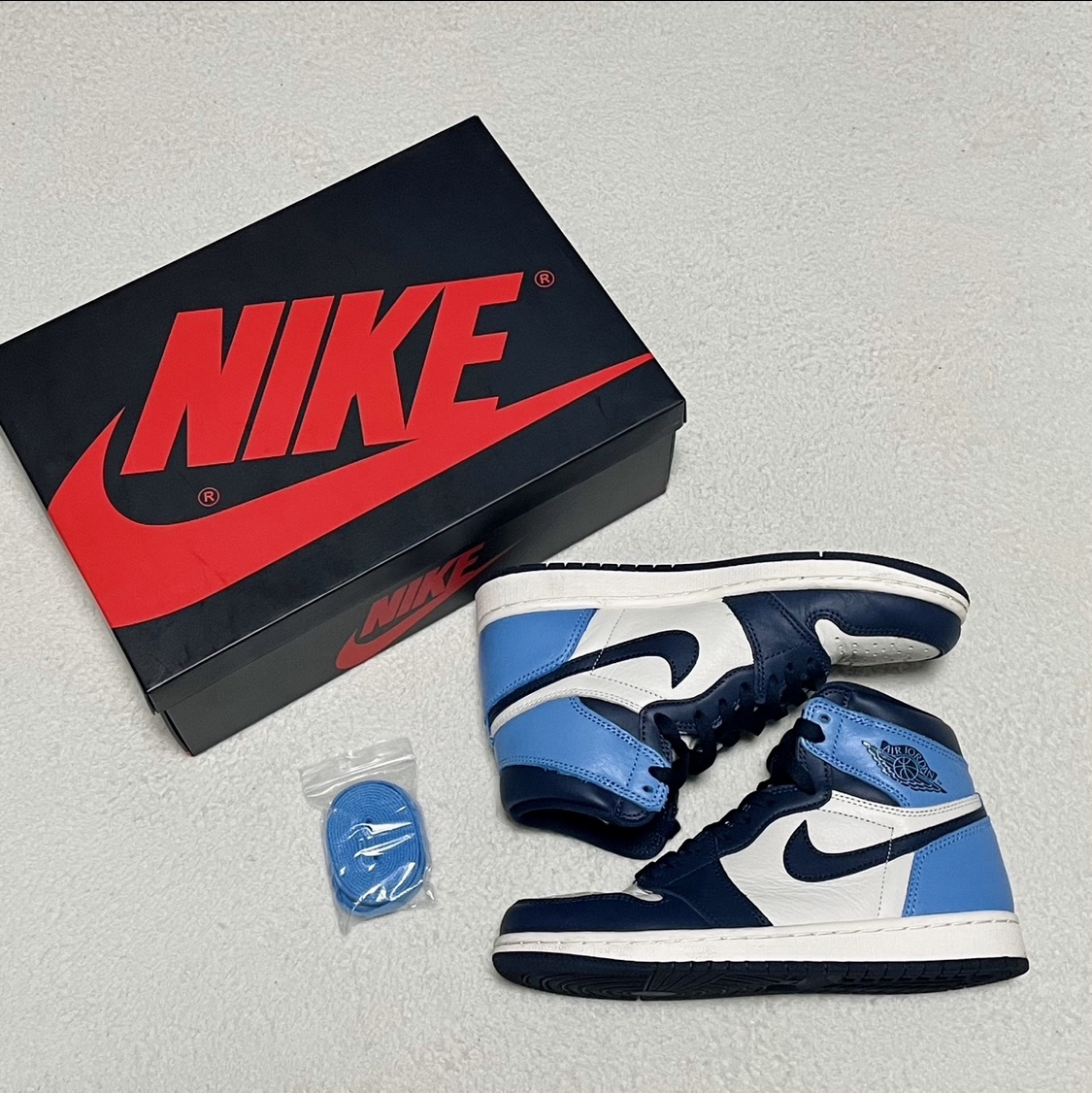Jordan 1 Retro High Obsidian UNC 착용 스타일