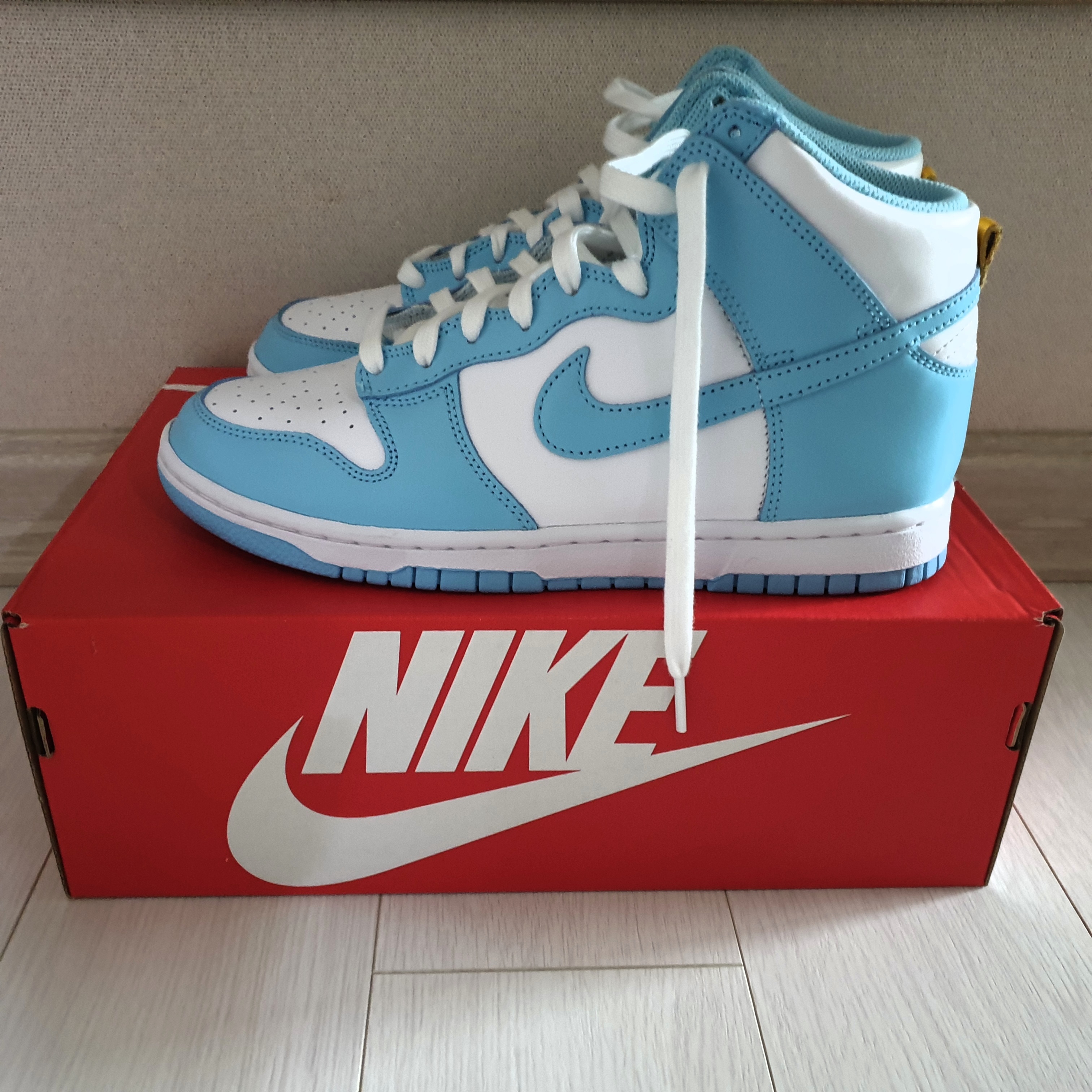 Nike Dunk High Retro Blue Chill 착용 스타일