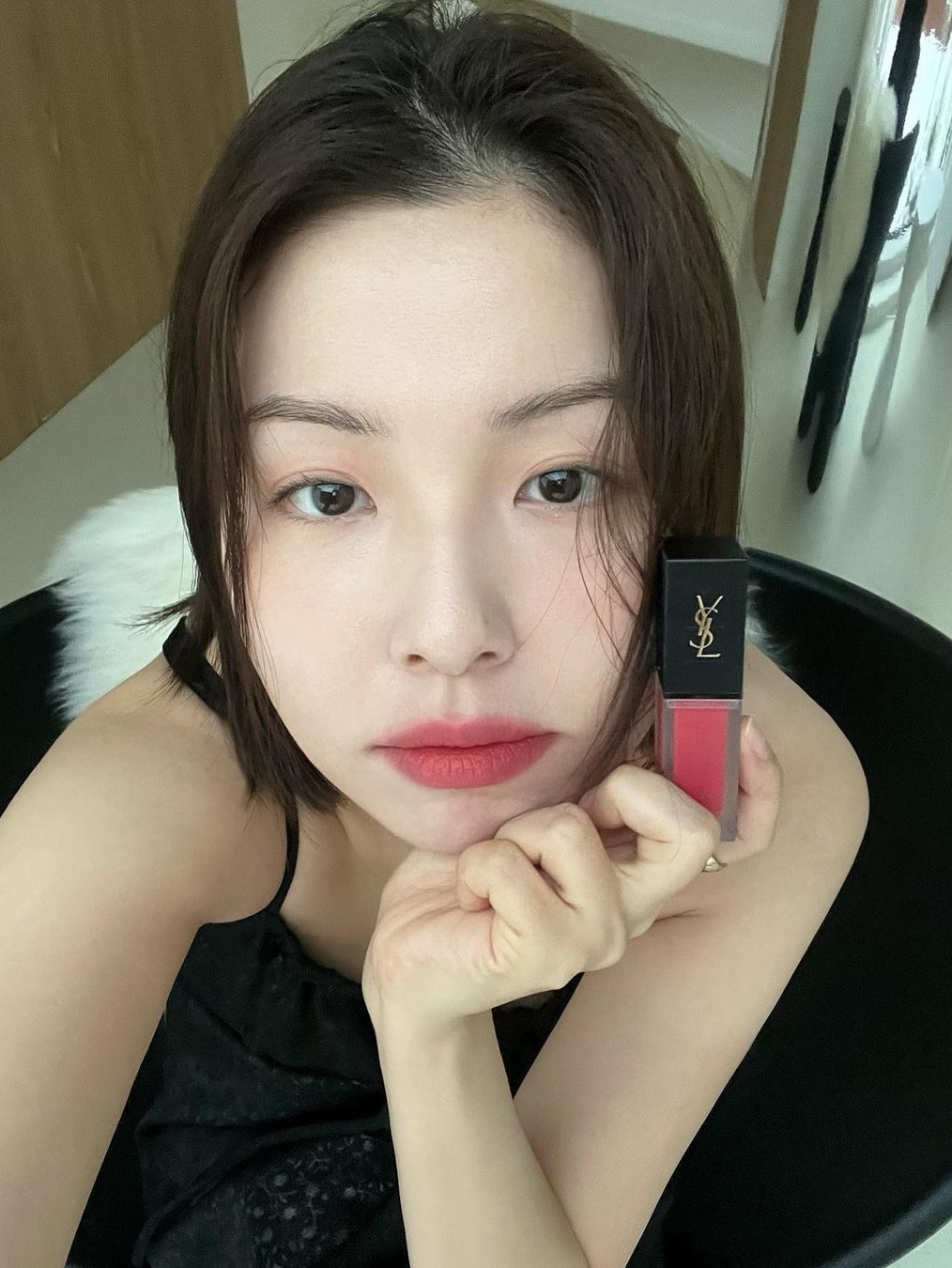 Yves Saint Laurent Tatouage Couture Velvet Tint 220 Control Blush 착용 스타일