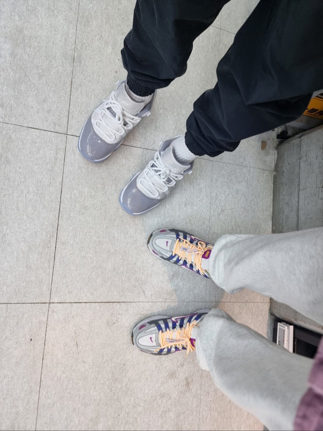 Jordan 11 Retro Low Cement Grey, (W) Nike P-6000 Grey Fog Iron Grey 착용 스타일