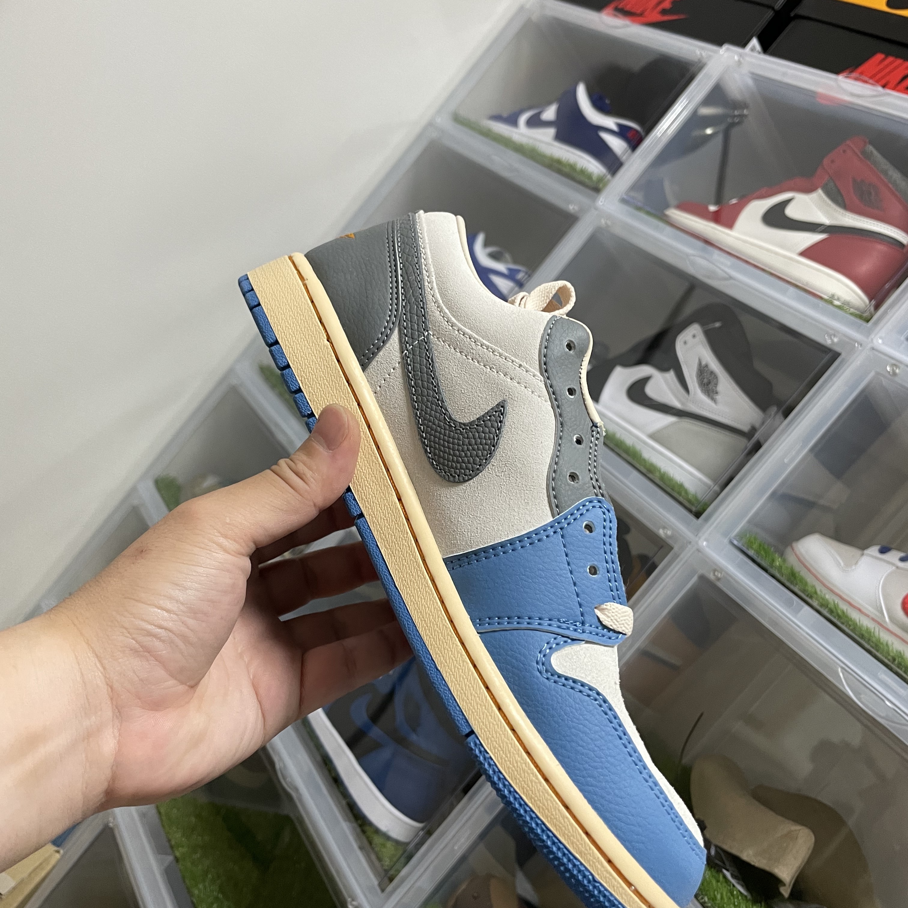 Jordan 1 Low SE Tokyo 96 착용 스타일 - 1