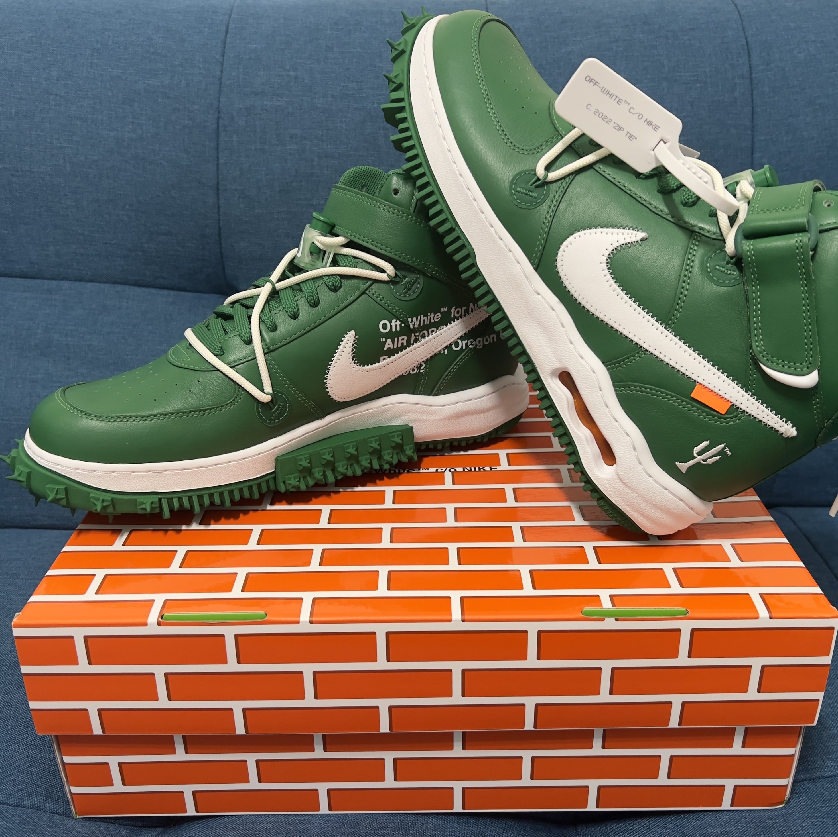 Nike x Off-White Air Force 1 Mid SP Leather Pine Green 착용 스타일 - 4