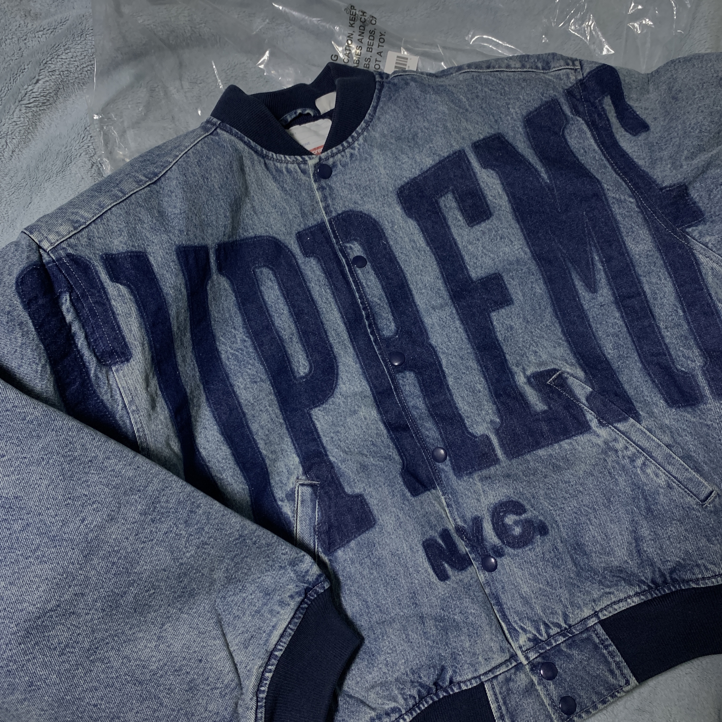 Supreme Washed Knockout Denim Varsity Jacket Washed Blue - 23SS 착용 스타일