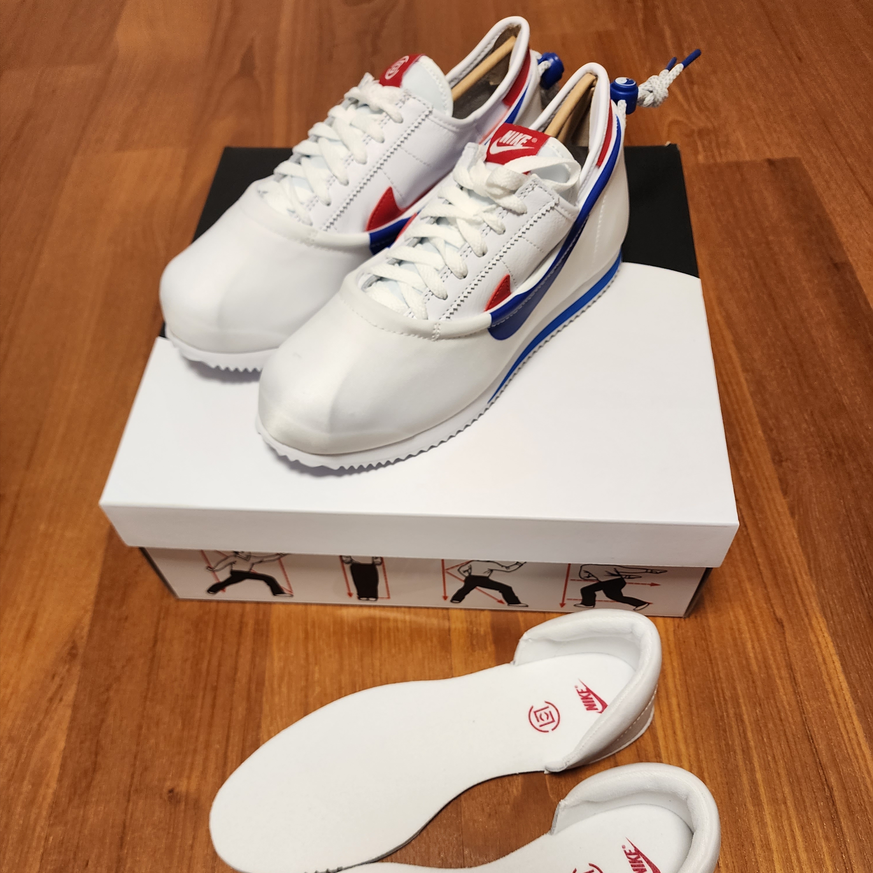 Nike x Clot Cortez SP White and Game Royal 착용 스타일 - 3