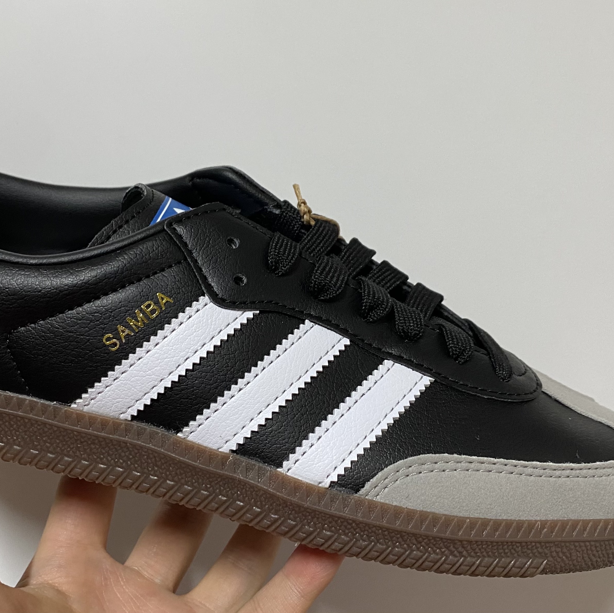 Adidas Samba Vegan Black White 착용 스타일