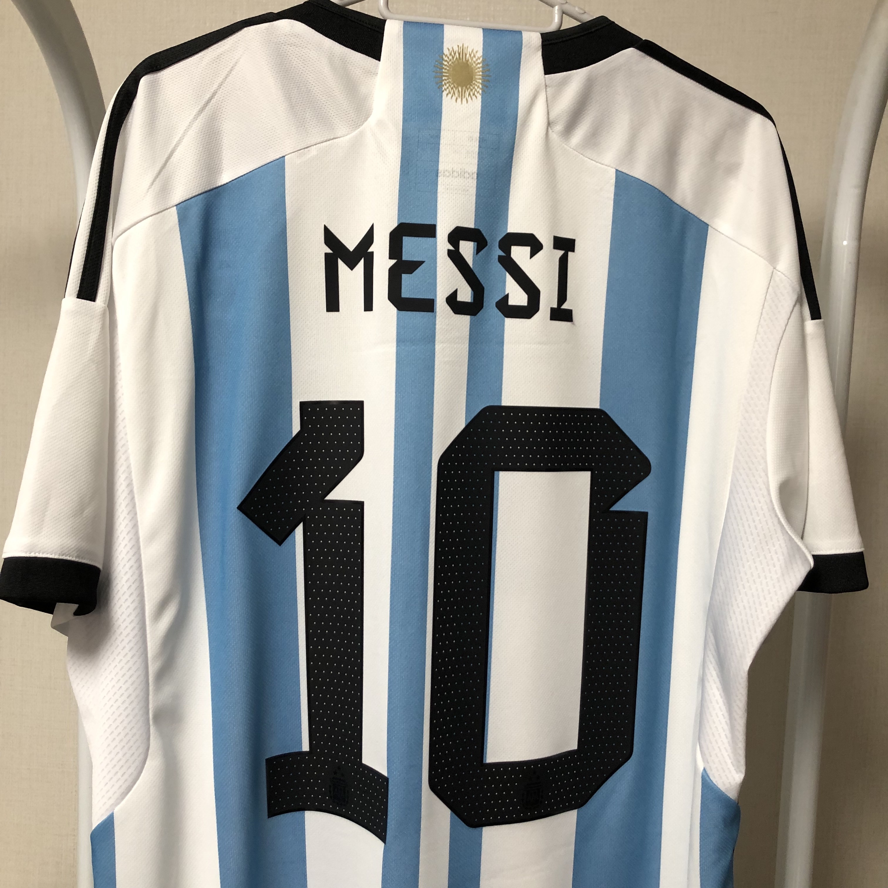 Adidas Argentina Home Jersey 2022 Winners 3-Star White Light Blue - KR Sizing (Non Marking Ver.) 착용 스타일