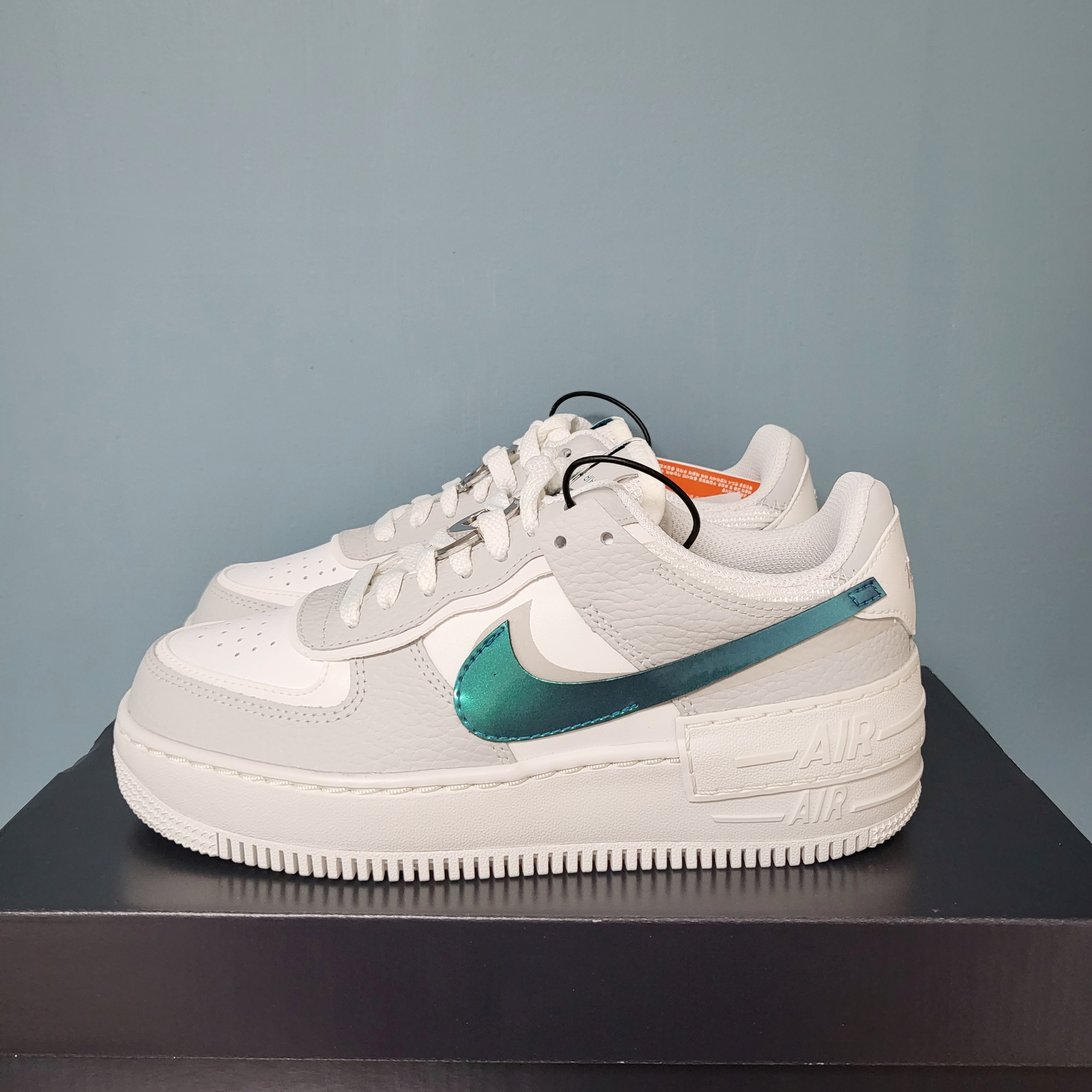 (W) Nike Air Force 1 Shadow Grey Fog Bright Spruce 착용 스타일