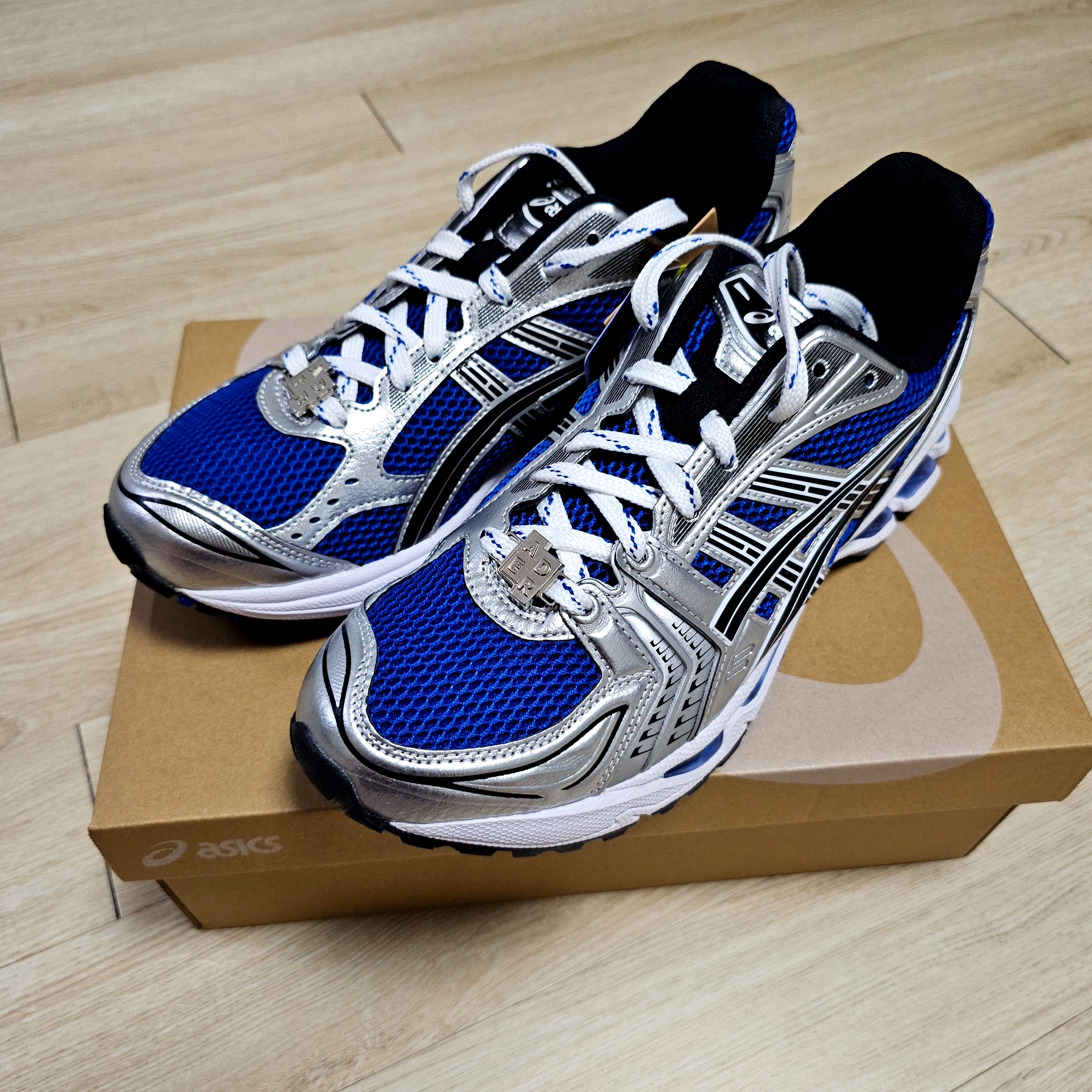 Asics Gel-Kayano 14 Monaco Blue Black 착용 스타일 - 3