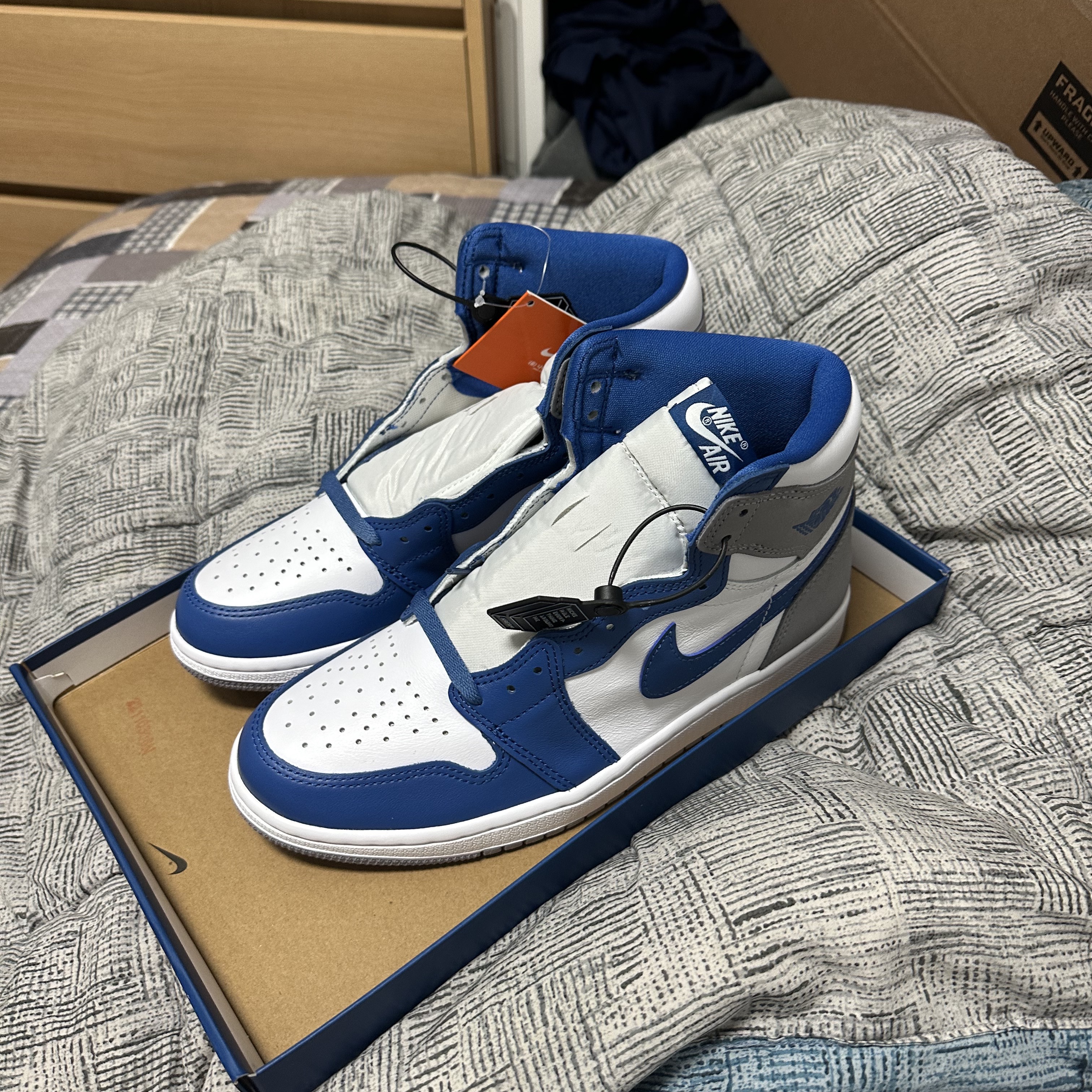 Jordan 1 Retro High OG True Blue 착용 스타일