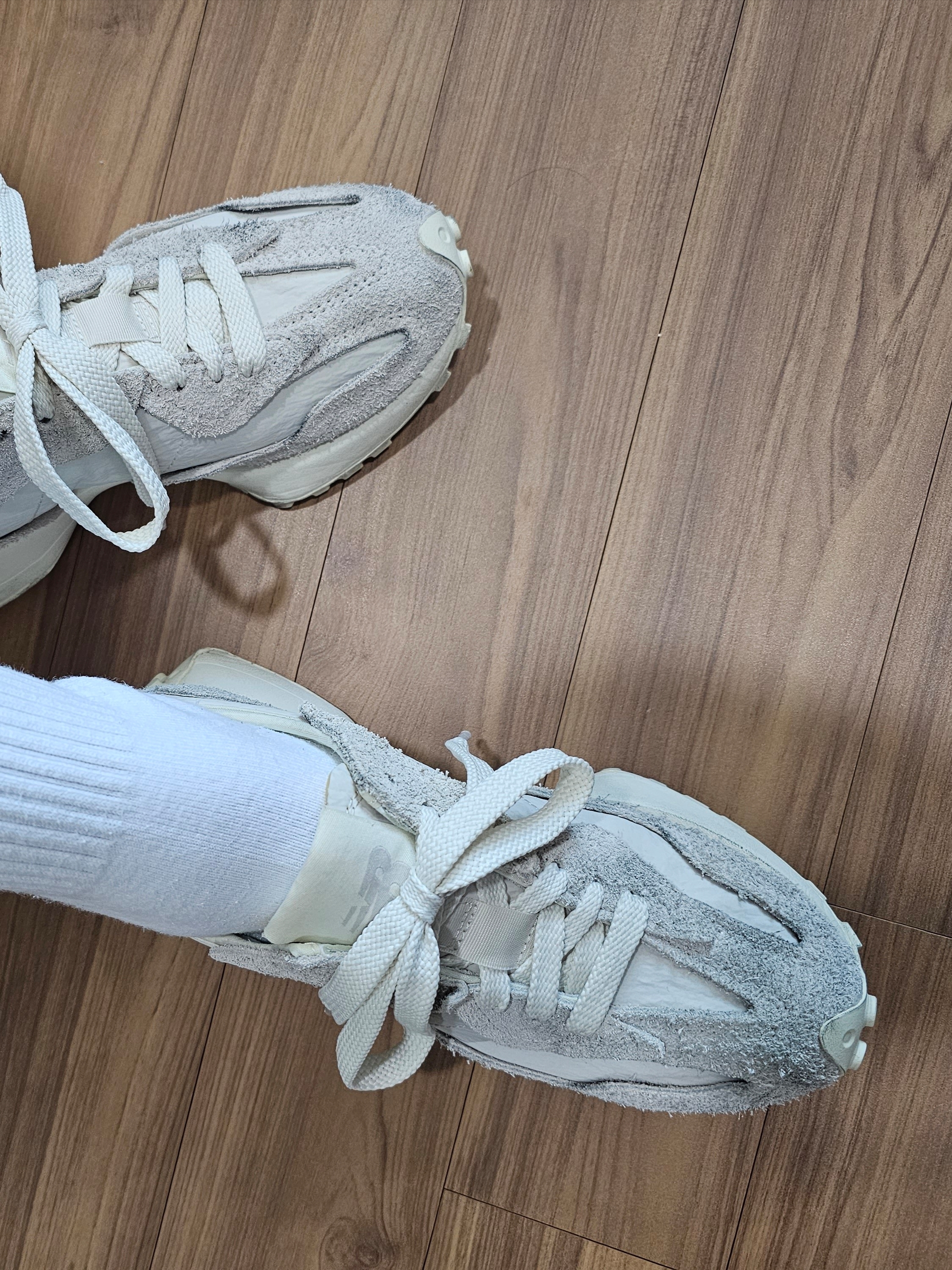 New Balance 327 Sea Salt 착용 스타일 - 3